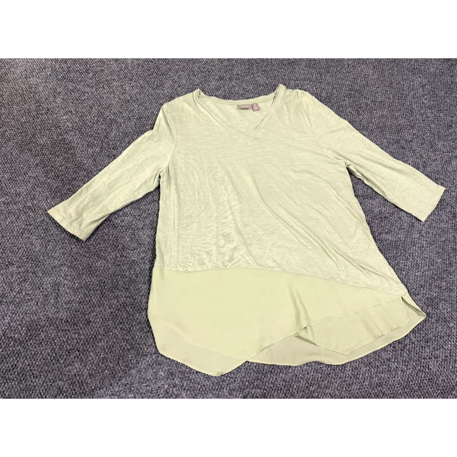 Vintage Chicos Blouse Shirt Womens 3 Green Long Sleeve Layered Lightweight Casual Scoop Neck Pullover All Seasons Regular Handmade No N/A Size XS / US 0-2 / IT 36-38 - 2 Thumbnail