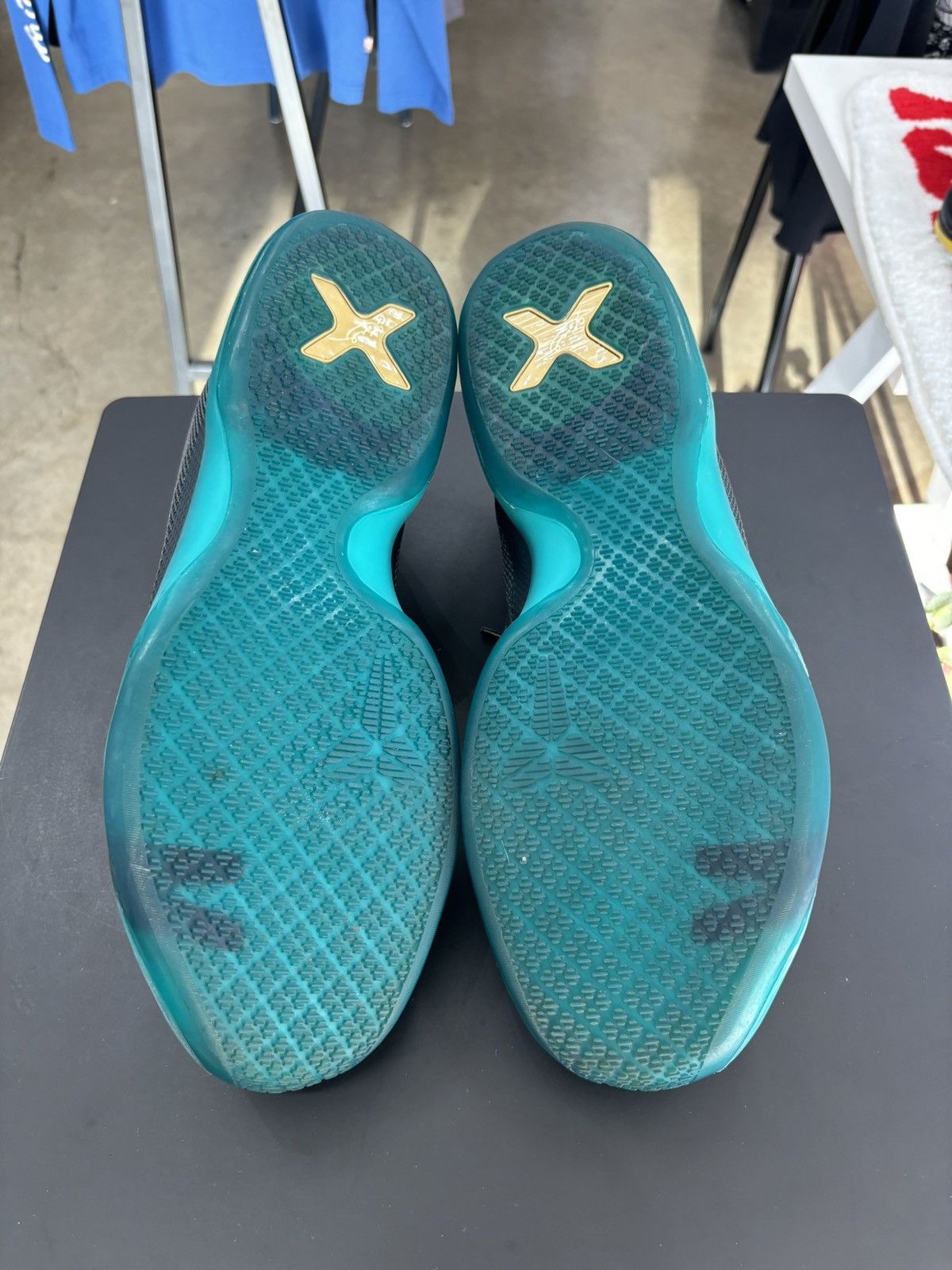 Nike Nike Kobe 10 Radiant Emerald Sz. 12.5 Size US 12.5 / EU 45-46 - 8 Thumbnail
