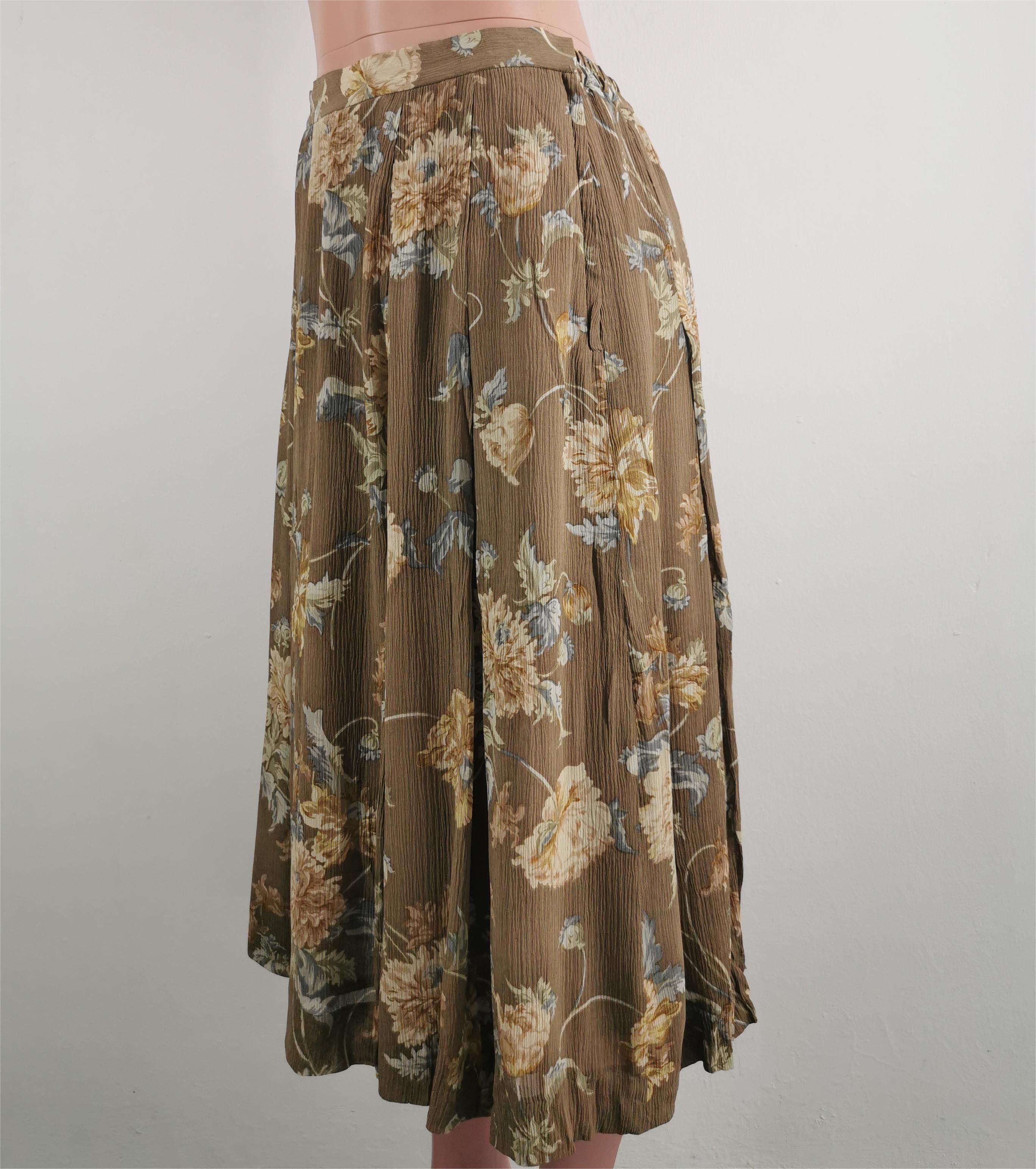 Burberry Vintage 90's Burberrys Skirt Floral Design Size 30 Size 30" / US 8 / IT 44 - 1 Thumbnail