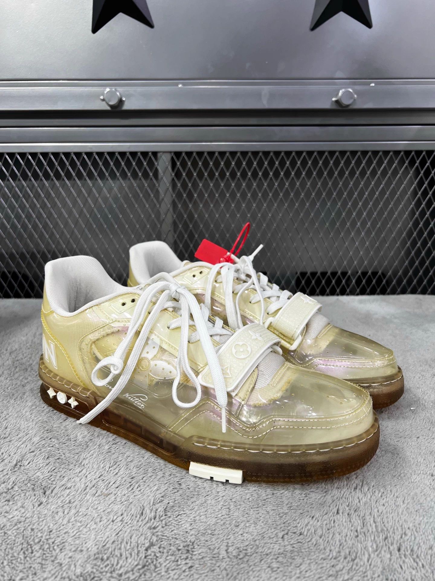 Louis Vuitton LOUIS VUITTON Trainer Clear Logo White 42 Size US 9 / EU 42 - 3 Thumbnail