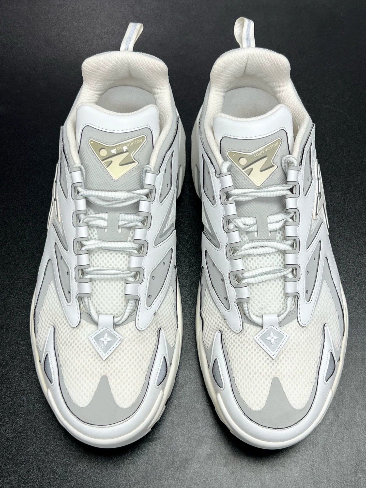 Louis Vuitton lv runner tatic sneakers in white and gray Size US 11 / EU 44 - 2 Thumbnail