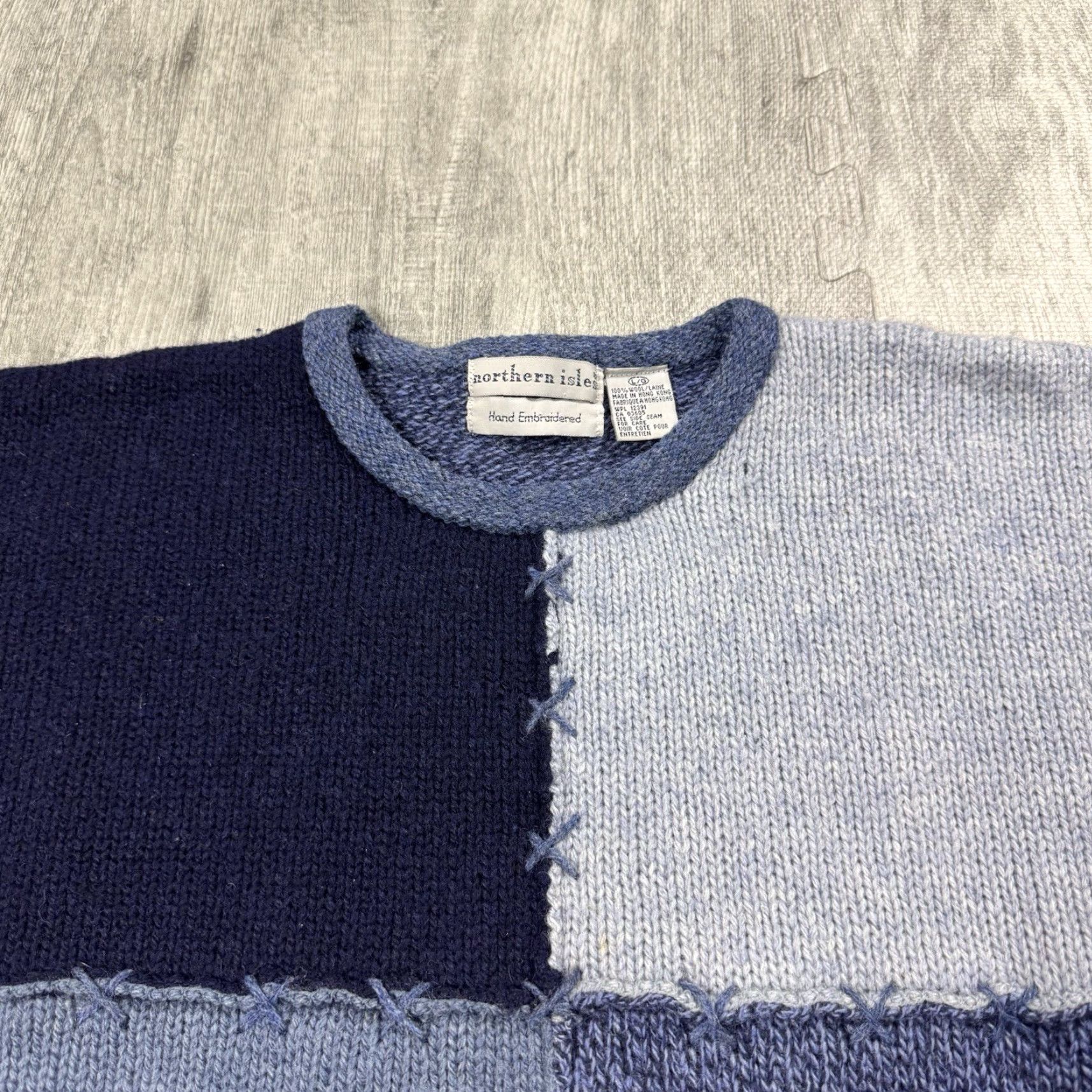 Vintage VINTAGE Northern Isles Hand Embroidered Wool Patchwork Boho Crewneck Sweater Women Large Blue 2000s Fall Winter Size L / US 10 / IT 46 - 2 Thumbnail