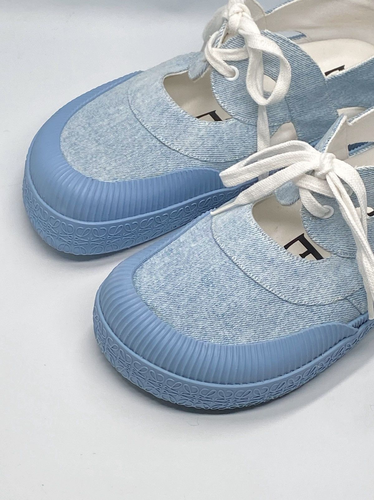 Loewe Loewe Cut-Out Platform Denim Sneakers size 39 Size US 9 / IT 39 - 6 Thumbnail