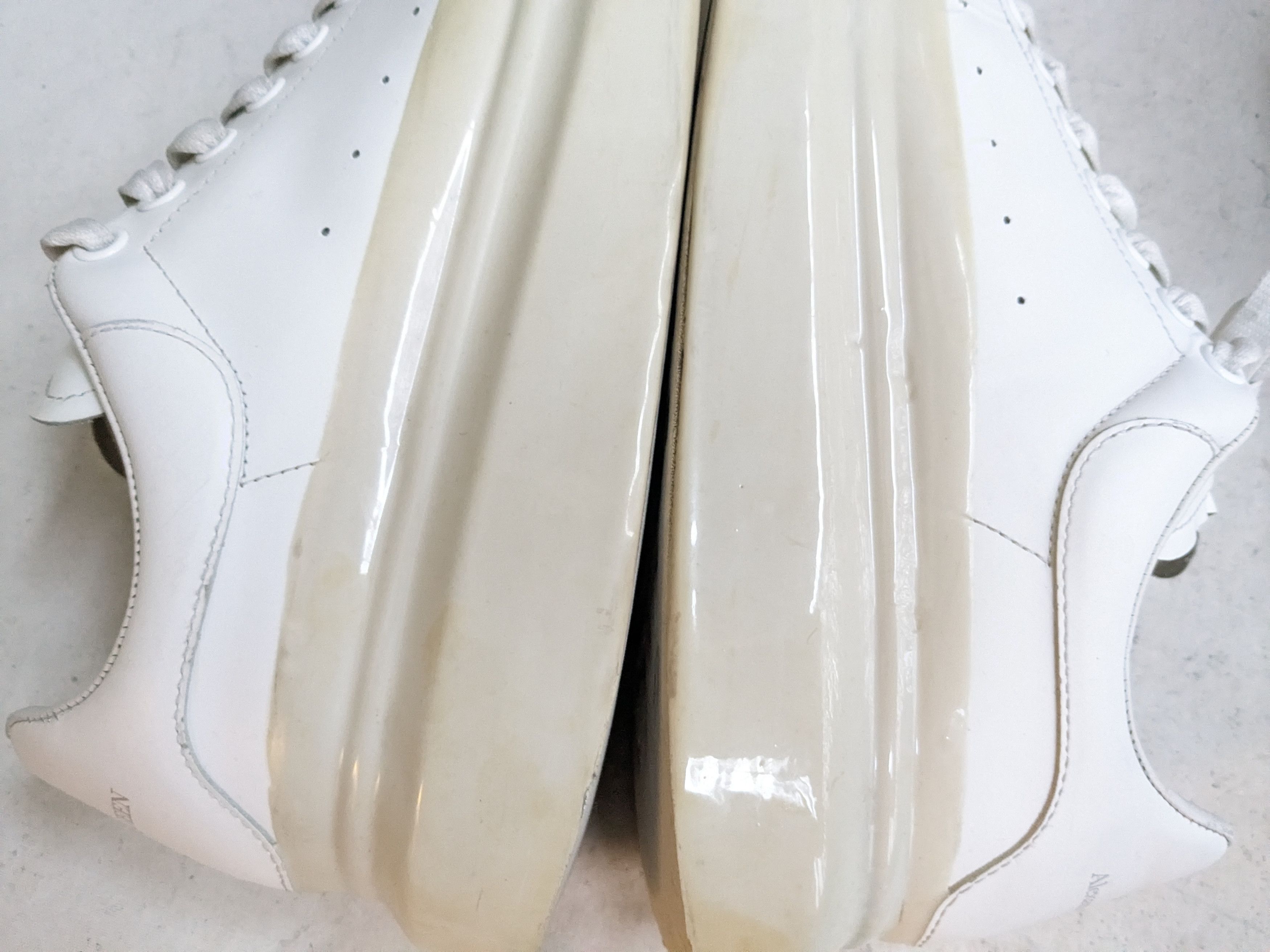 Alexander McQueen Alexander McQueen Larry Oversized Sneakers White 10 43 Size US 10 / EU 43 - 8 Thumbnail
