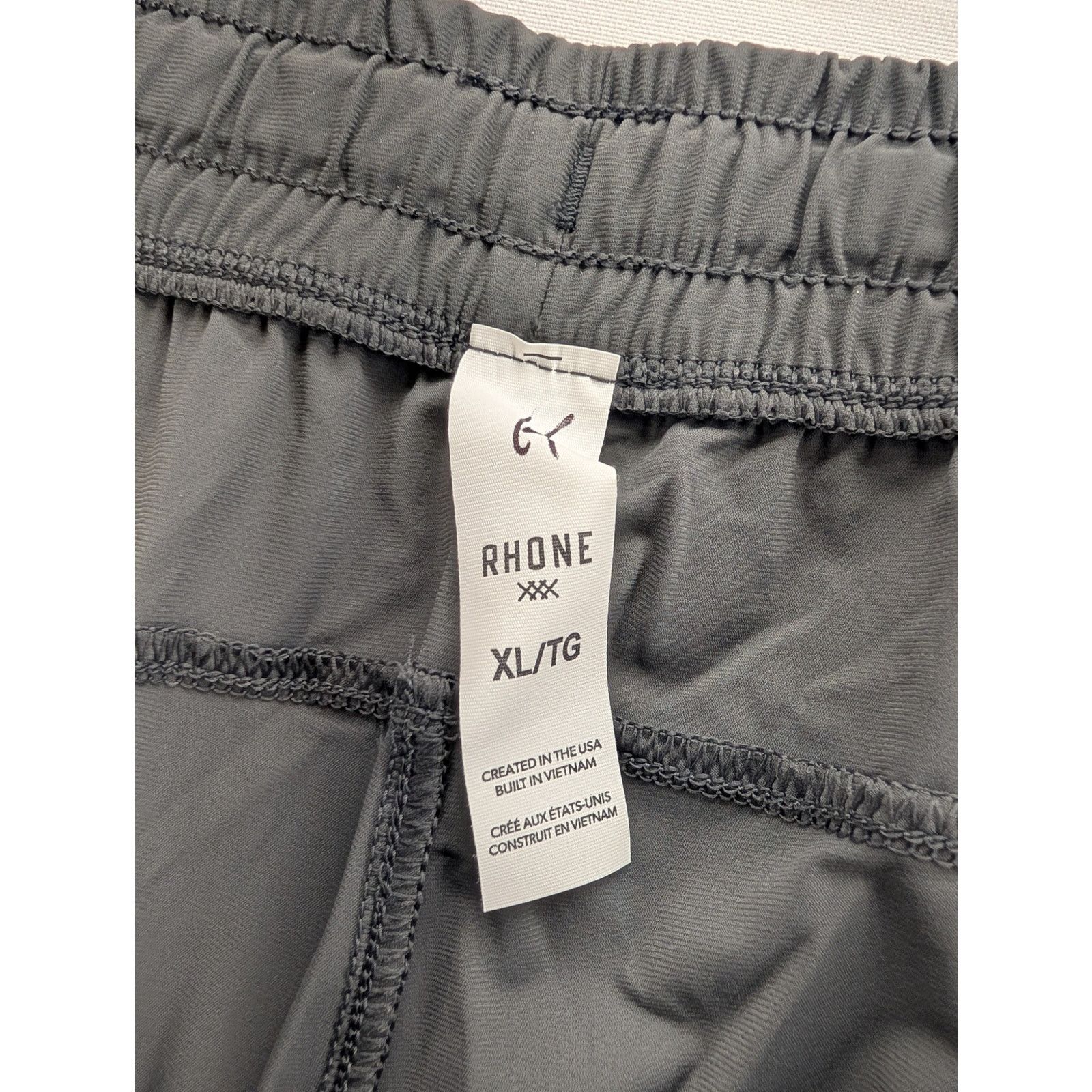 Rhone NWT Rhone %" Pursuit Short UnLined in Asphalt size XL Size US 37 - 5 Thumbnail