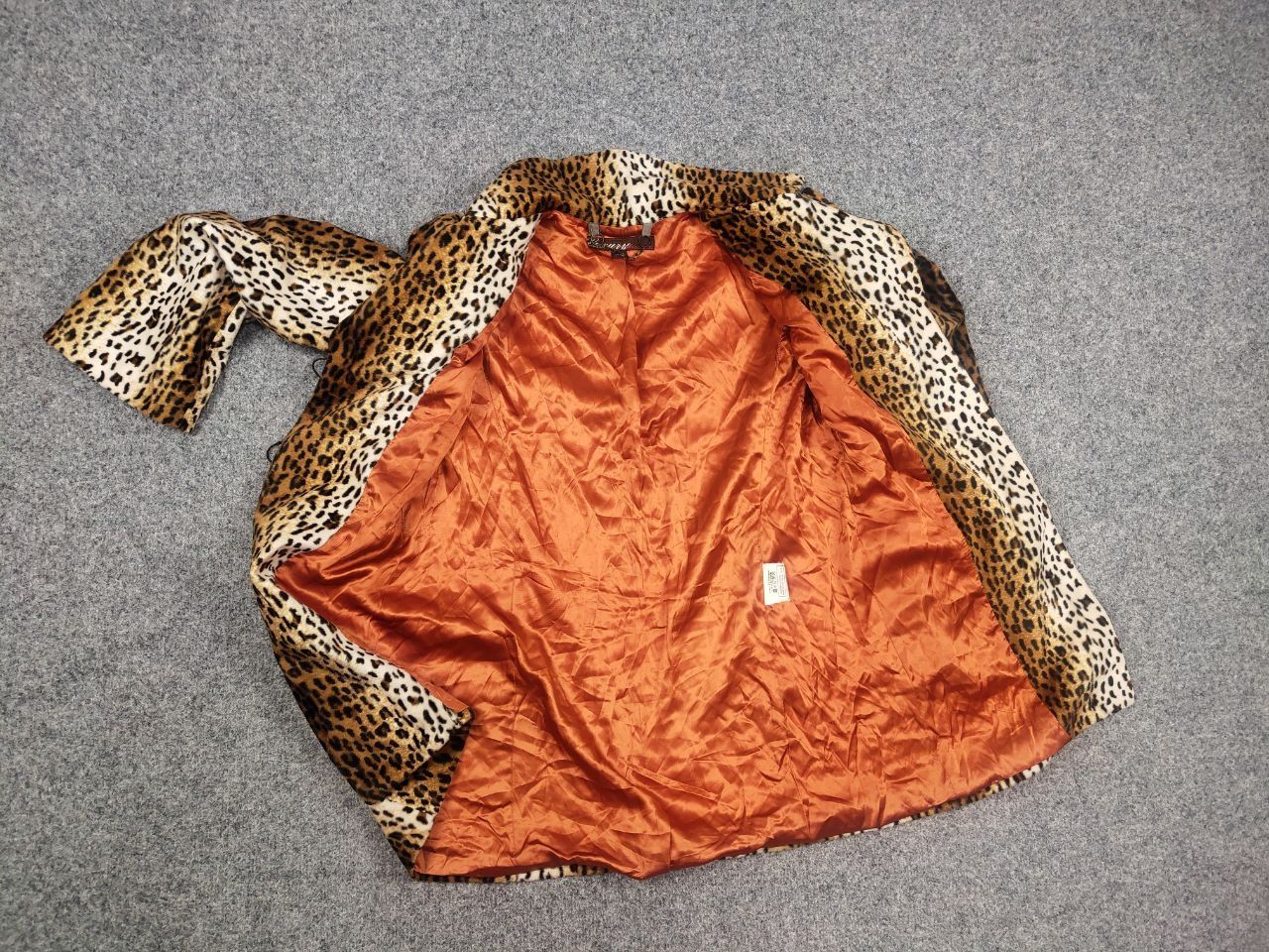 Miss Sixty Miss Sixty luxury vintage Y2K Style Leopard Fur Coat Jacket Size S / US 4 / IT 40 - 13 Thumbnail