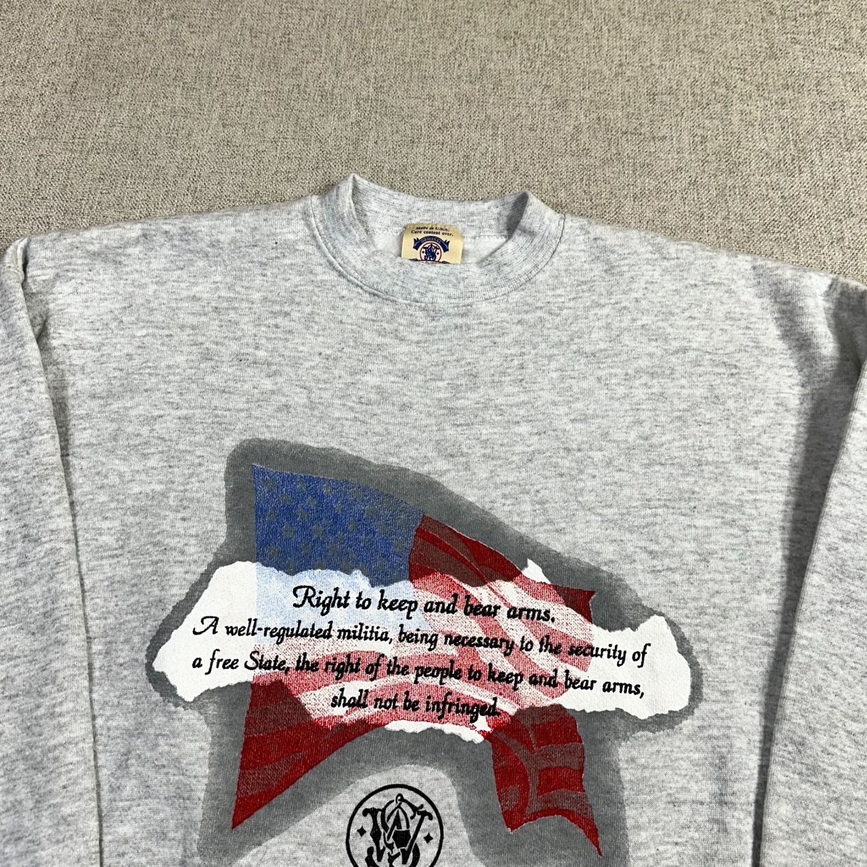 Vintage VINTAGE Smith & Wesson Mens XL USA Made Second Amendment Sweatshirt Size US XL / EU 56 / 4 - 5 Thumbnail