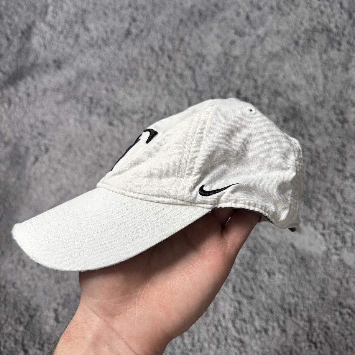 Nike Vintage Rodger Federer Hat Cap White Strap Back Nike Tennis Size ONE SIZE - 2 Thumbnail