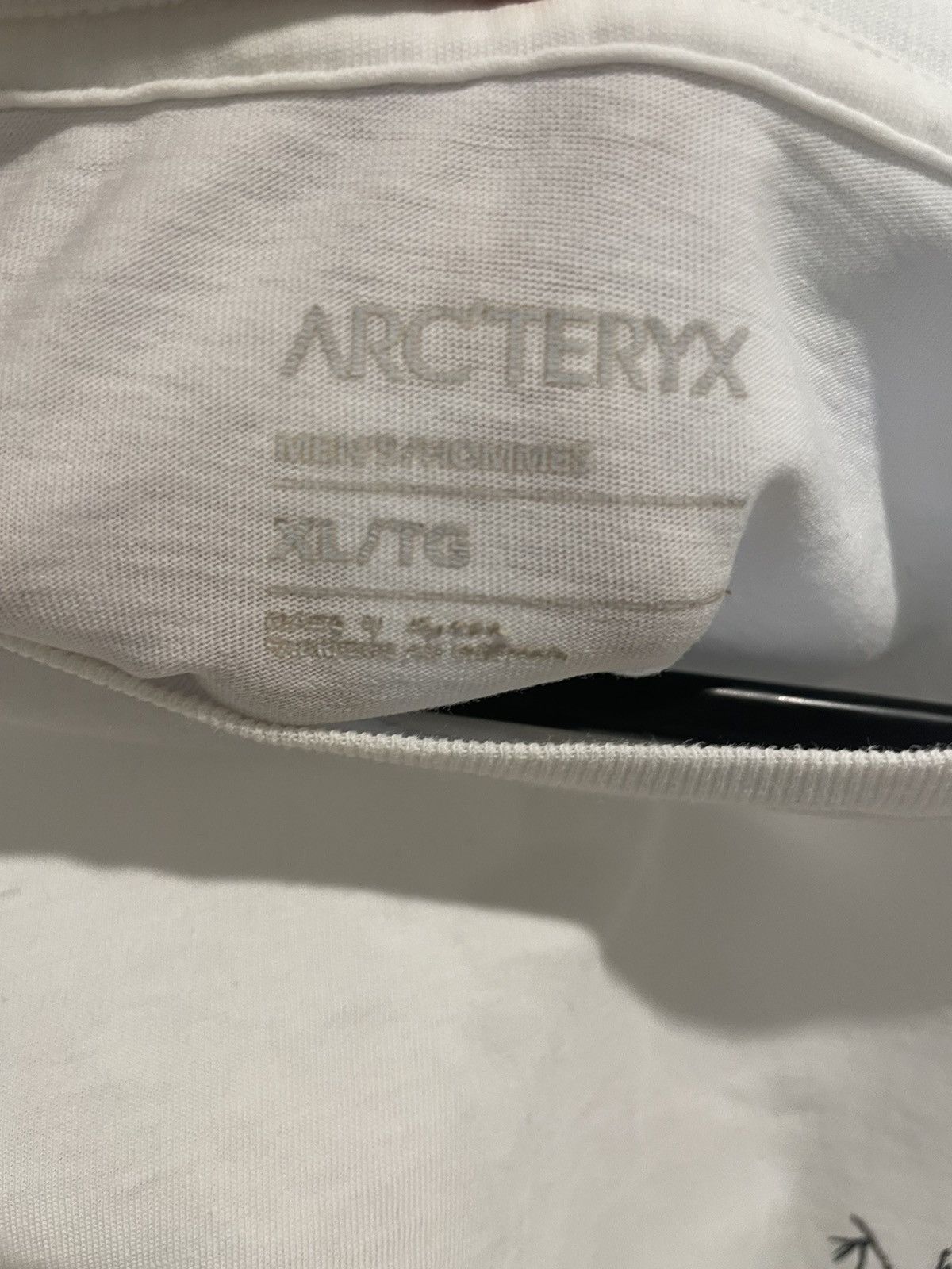 Arc'teryx White Arc’teryx Tshirt Size US XL / EU 56 / 4 - 3 Thumbnail
