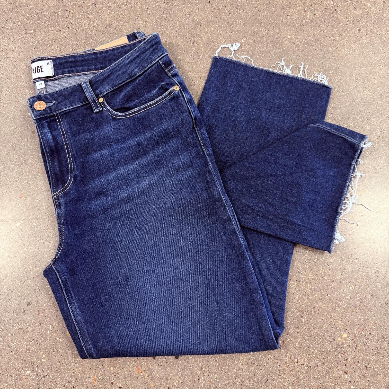 Paige NWOT Paige Amber Crop Jean Premium Denim w/ Raw Hem - 32 Size 32" / US 10 / IT 46 - 1 Thumbnail