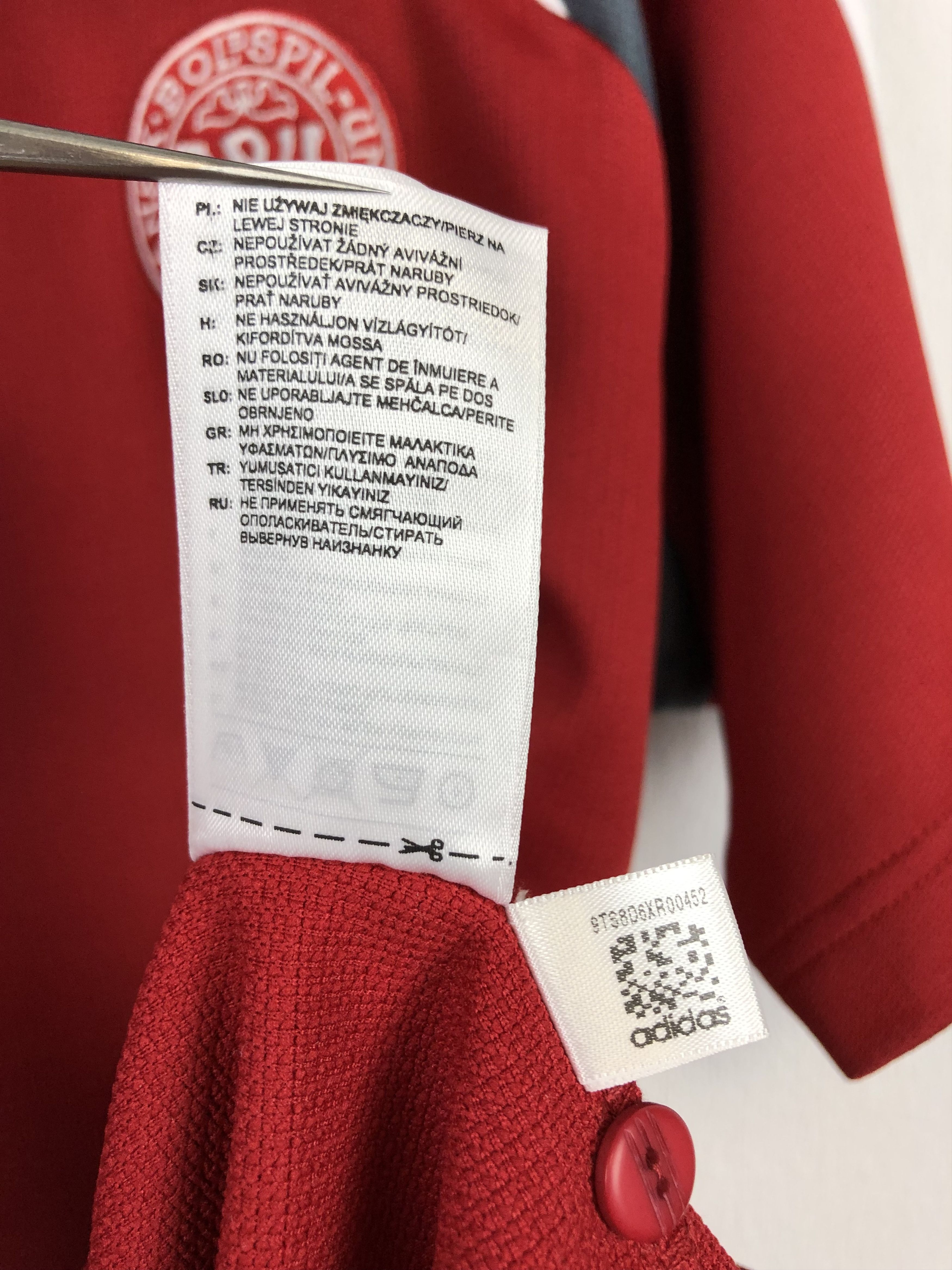 Adidas Vintage Adidas Denmark Football Shirt Soccer Train Jersey Size US XL / EU 56 / 4 - 8 Thumbnail