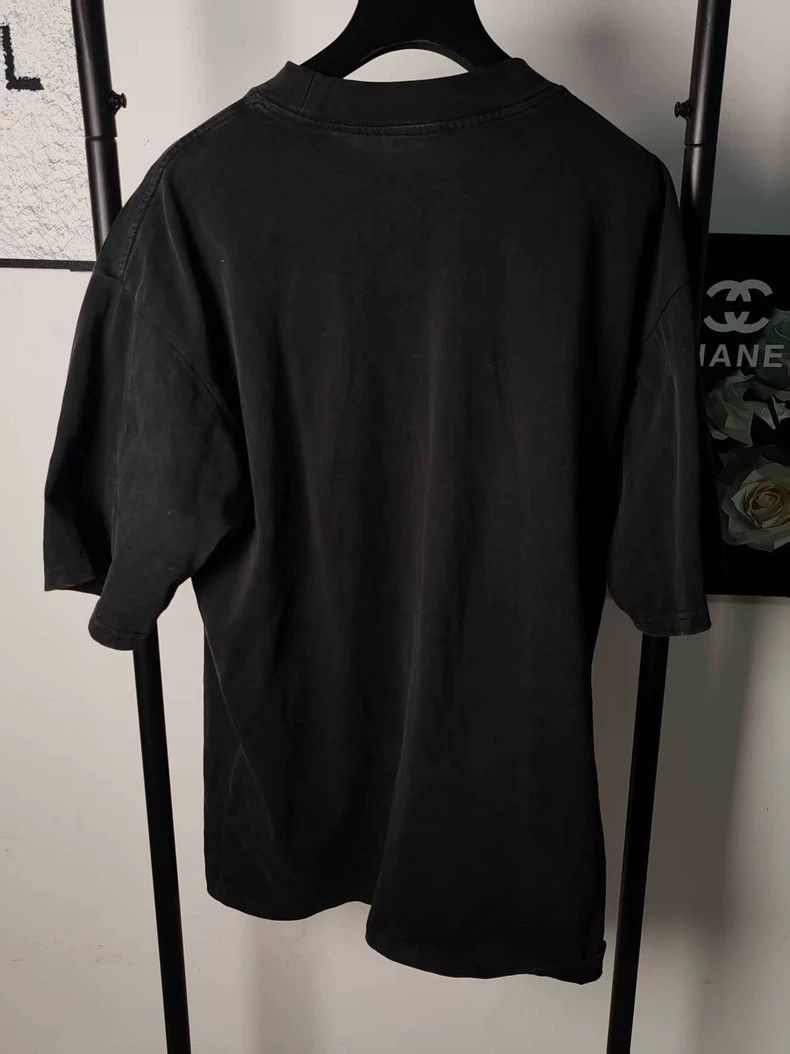 Balenciaga Balenciaga Aged Short Sleeve Size US S / EU 44-46 / 1 - 2 Thumbnail