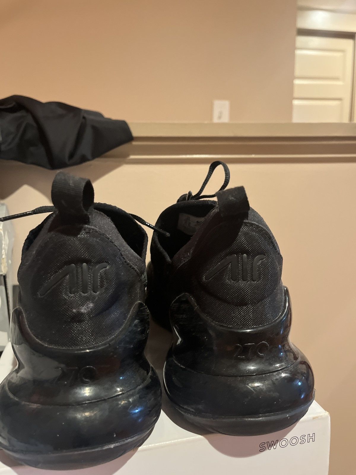 Nike Air Max 270 Size US 10 / EU 43 - 8 Thumbnail