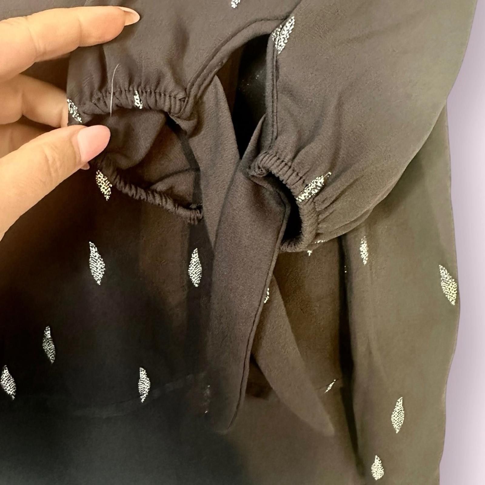 Designer Papermoon Blouse Silver Accents Tie Sleeve 3/4 Sleeve Top Size M / US 6-8 / IT 42-44 - 2 Thumbnail