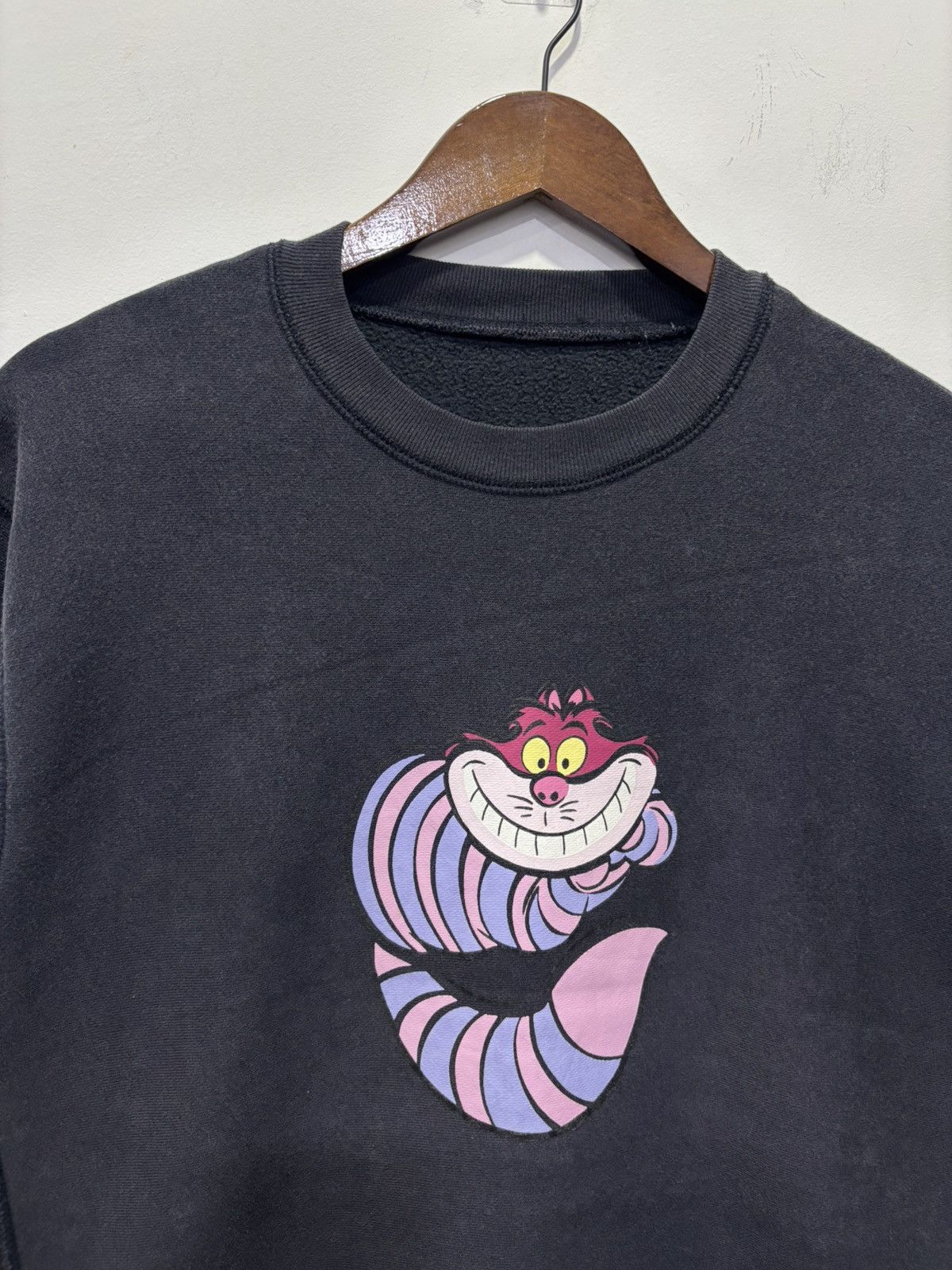 Disney Vintage Disney Chesire Cat Alice In Wonderland Sweatshirt Size US L / EU 52-54 / 3 - 2 Thumbnail