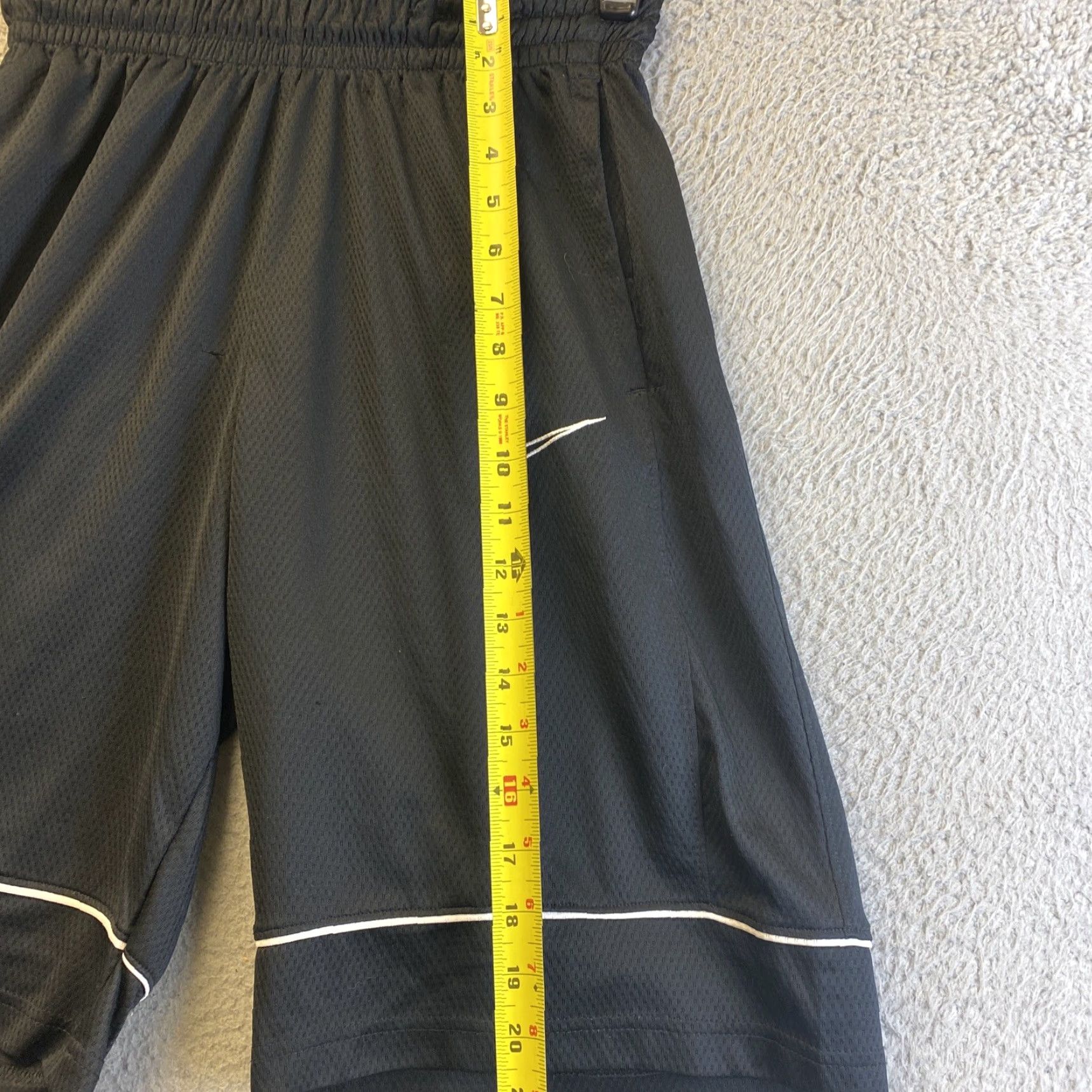 Nike Nike Men’s Basketball Shorts Black Size S Adult 32-71 Basketball Shorts Nike S Black 32-71 Men’s Athletic Shorts Size US 29 - 6 Thumbnail