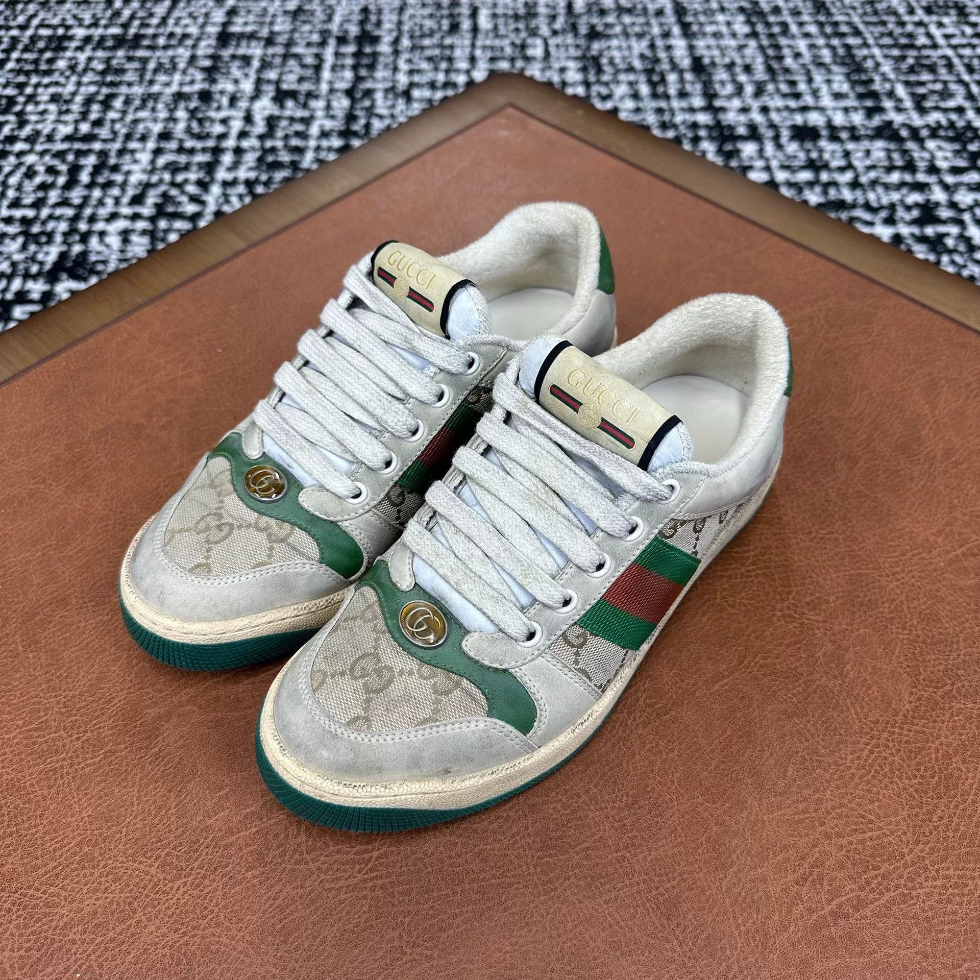 Gucci Gucci Canvas Green Lowtop Sneakers it_36 Women Size US 6 / IT 36 - 1 Thumbnail