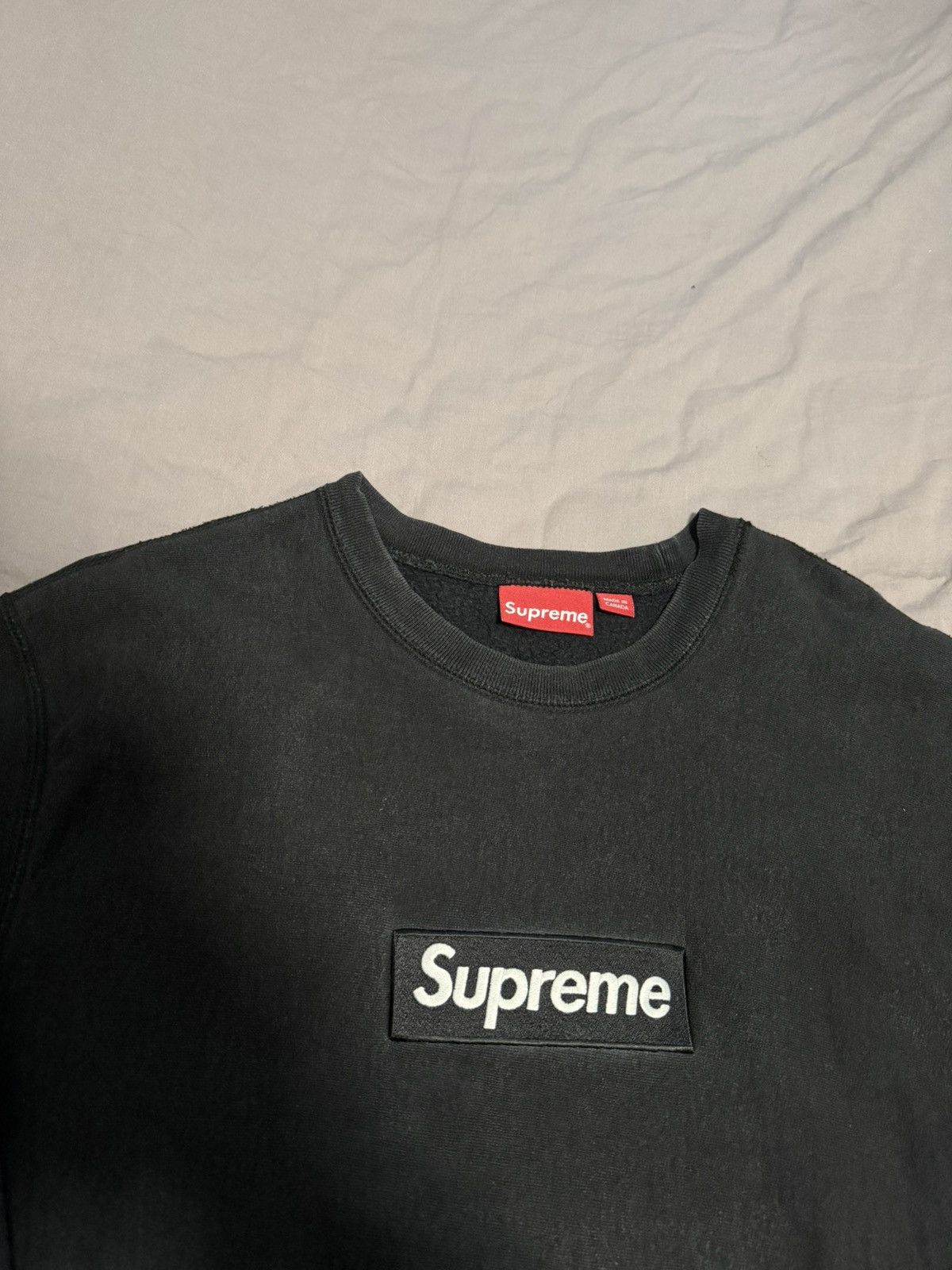Supreme Supreme fw18 black on black box logo crewneck Size US L / EU 52-54 / 3 - 2 Thumbnail