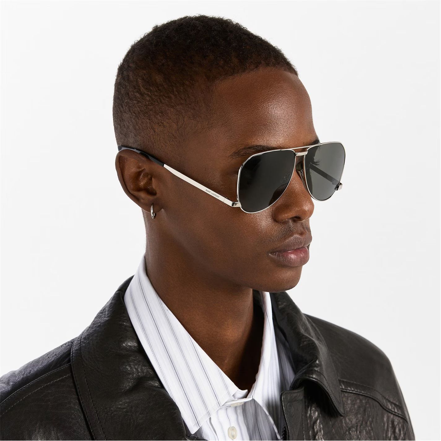 Saint Laurent Paris o1g2r1mq0426 Size: OS / Dust Aviator Sunglasses in Silver Size ONE SIZE - 4 Thumbnail