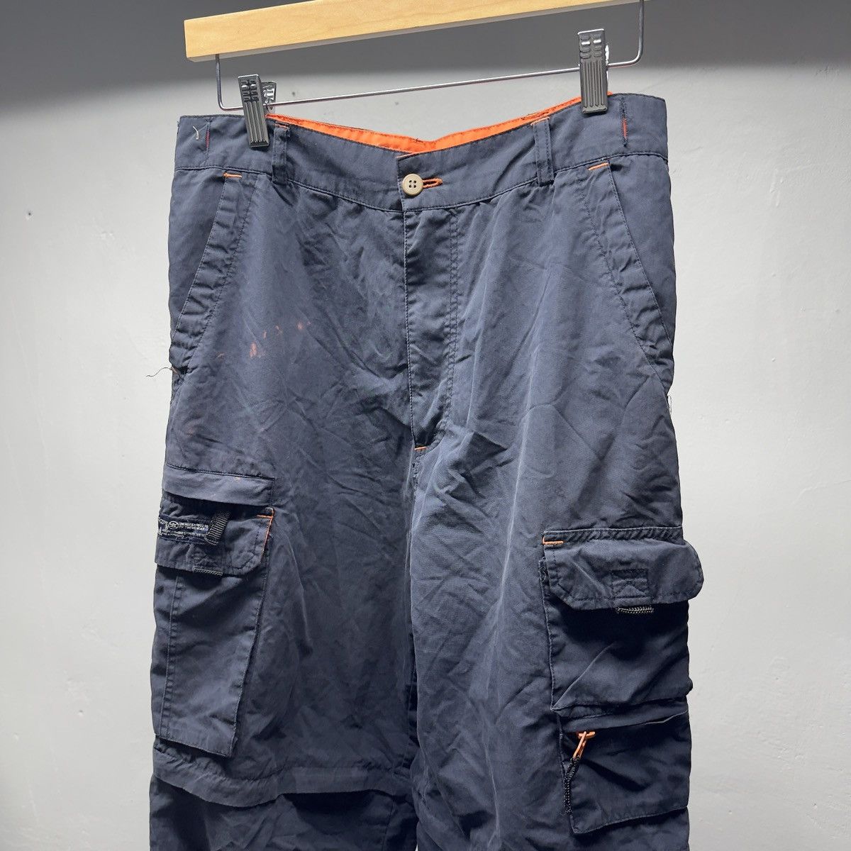 Abercrombie & Fitch Vintage Abercrombie & Fitch Paratrooper Nylon Cargo Pants Size US 29 - 3 Thumbnail