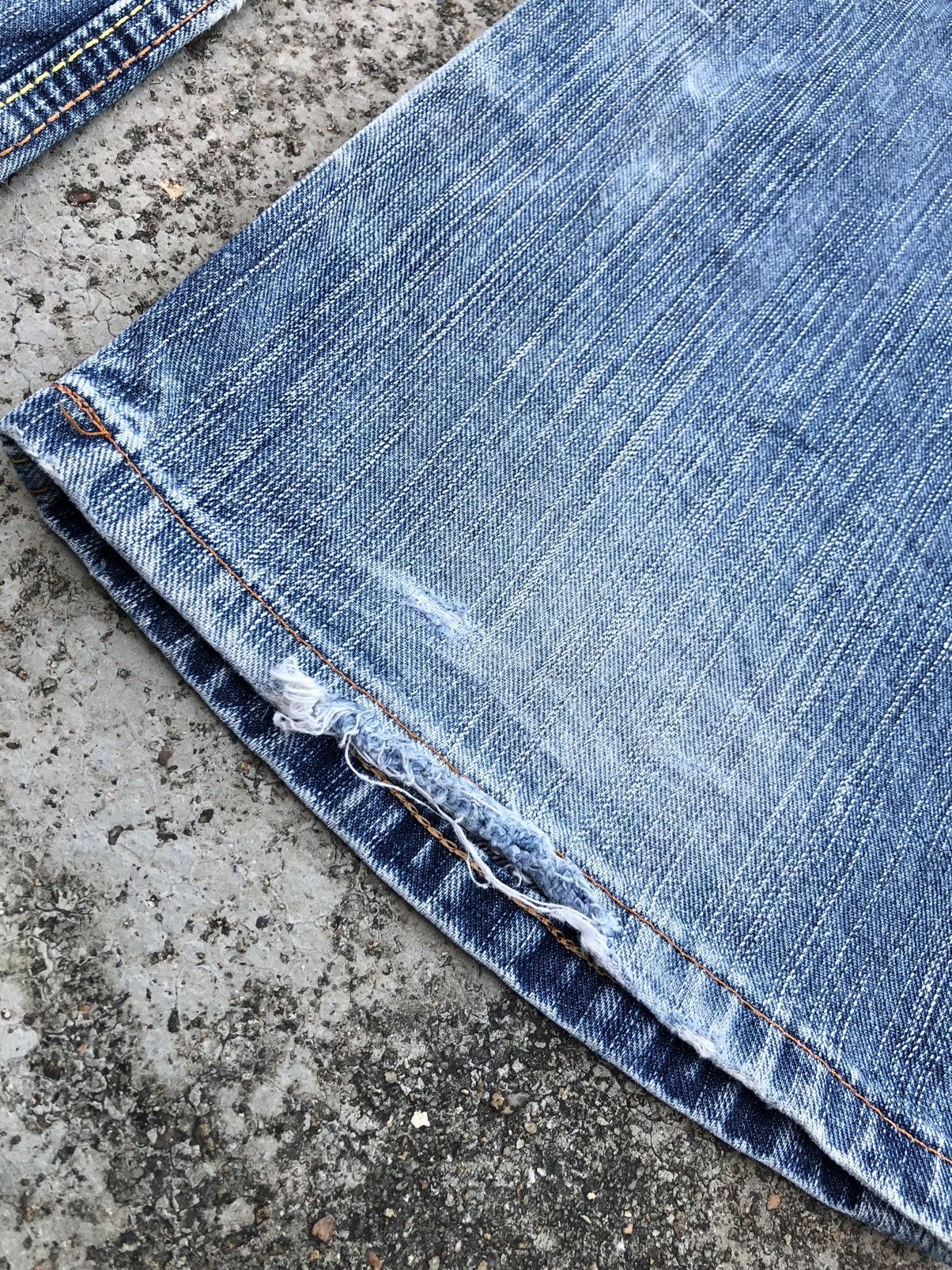 Edwin FLARED VINTAGE EDWIN DISTRESSED DENIM Size US 31 - 6 Thumbnail