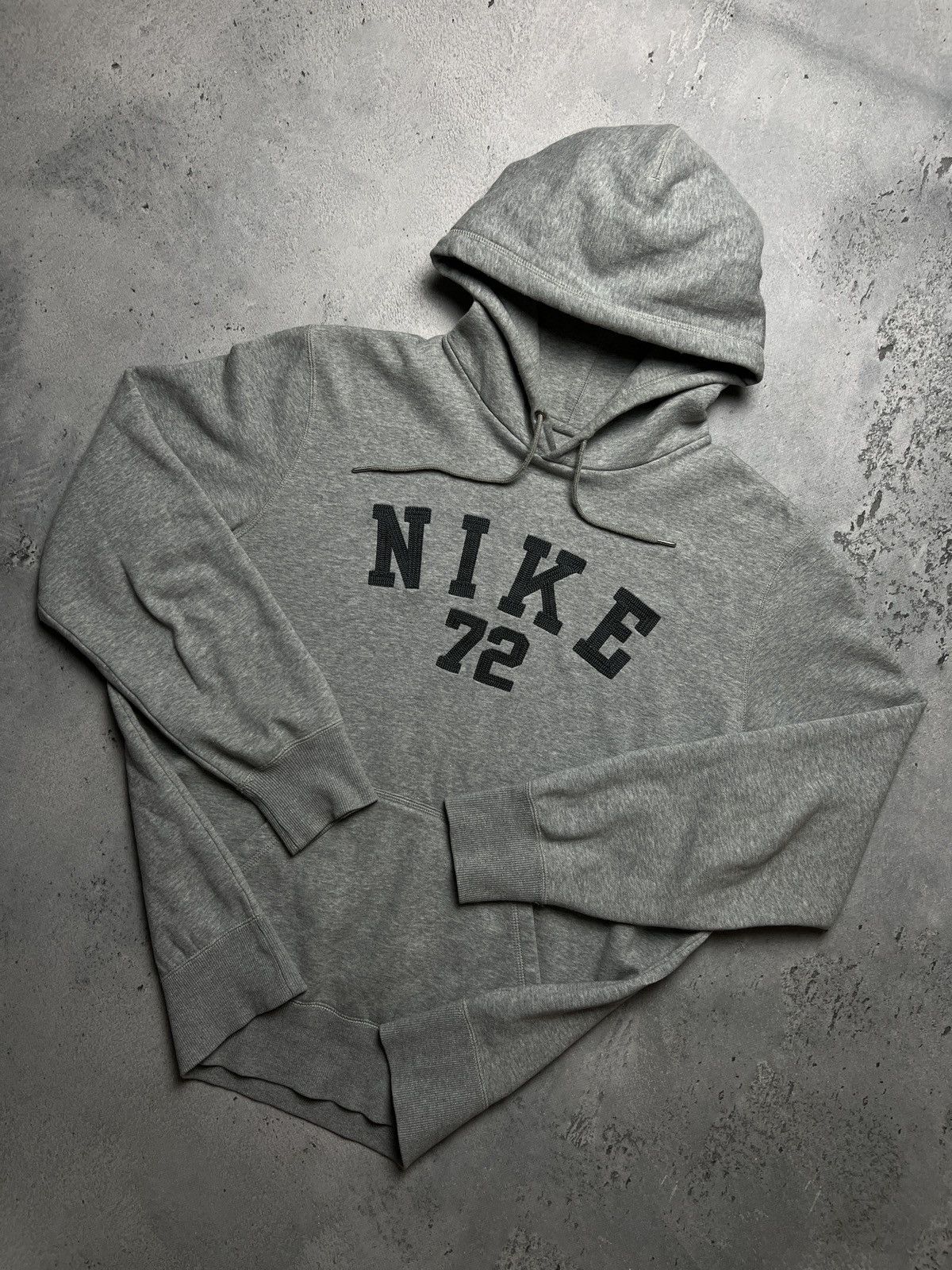 Nike Hoodie Nike Vintage center logo swoosh hype fit Travis Style Size US XL / EU 56 / 4 - 3 Thumbnail