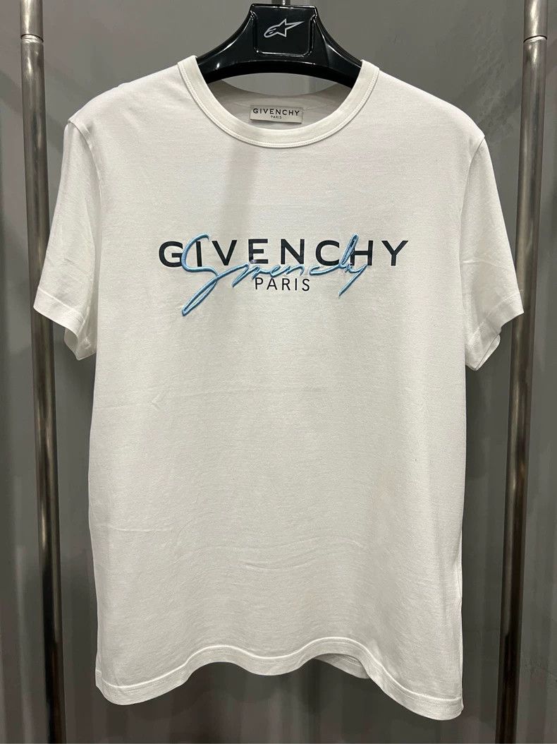Givenchy Givenchy Embroidered Letter 10638 Size US XS / EU 42 / 0 - 1 Thumbnail