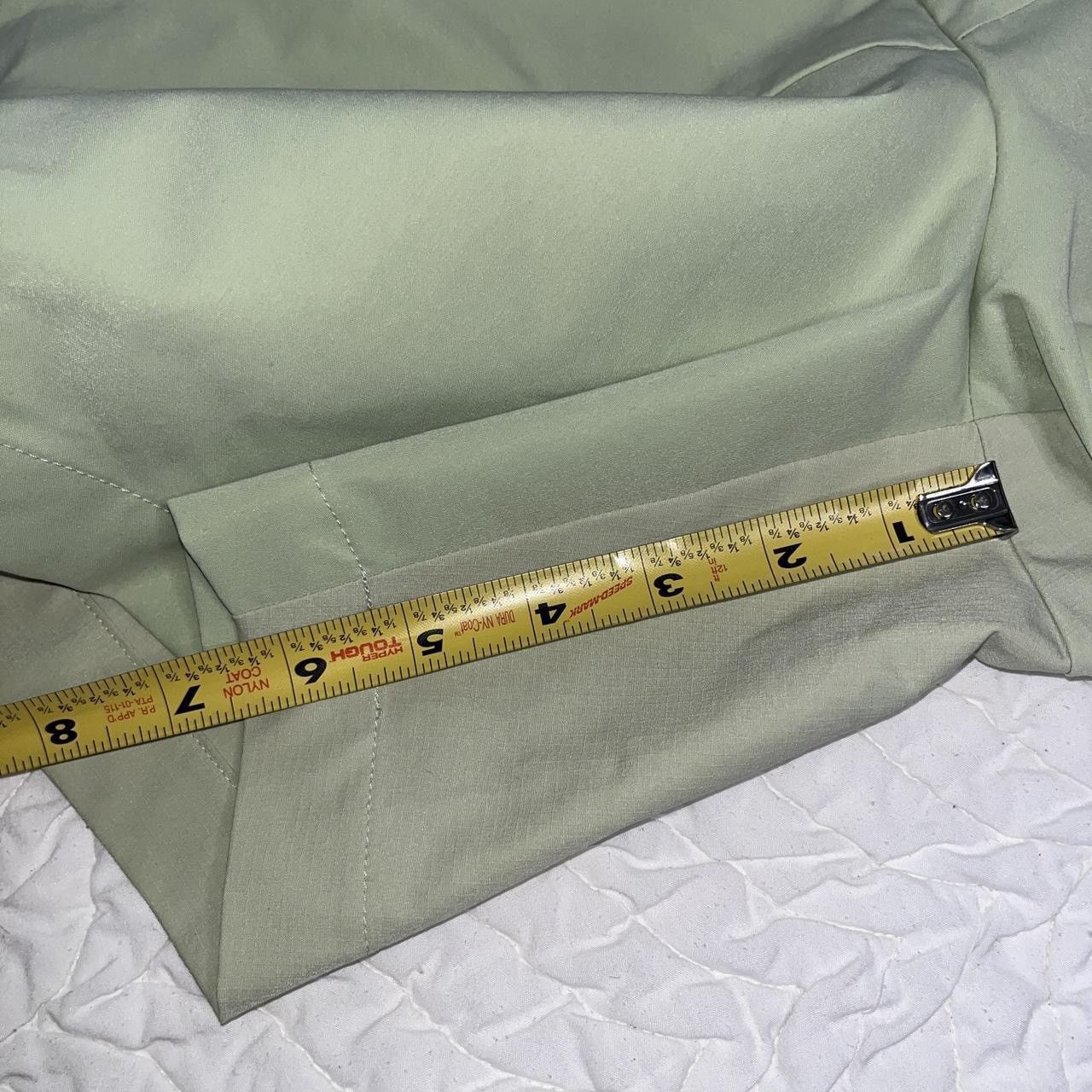On On Cloud Shorts Medium Explorer Running 6" Inseam Track Size 29" - 8 Thumbnail
