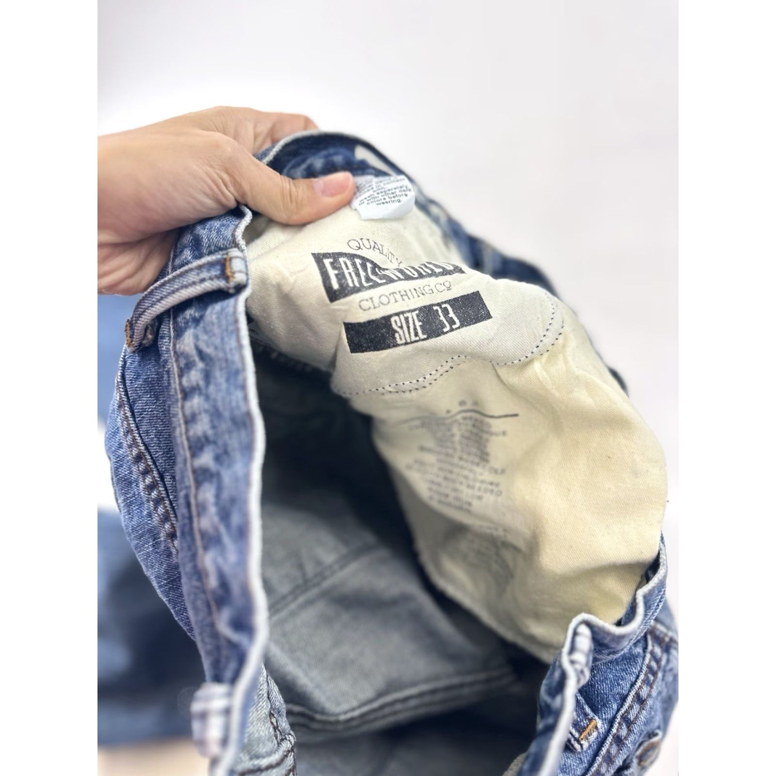Vintage Free World Jeans Men’s 33 Blue Denim Messenger Skinny Size US 33 - 7 Thumbnail