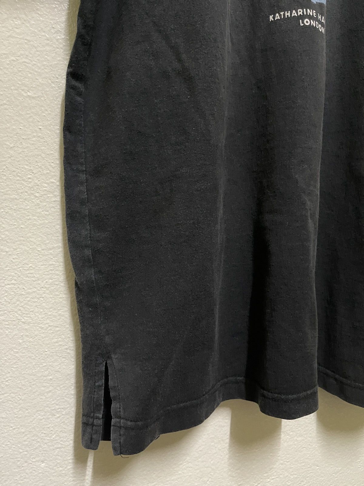 Katharine Hamnett London × Vintage Vintage Katharine Hamnett T Shirt Faded Size US M / EU 48-50 / 2 - 3 Thumbnail