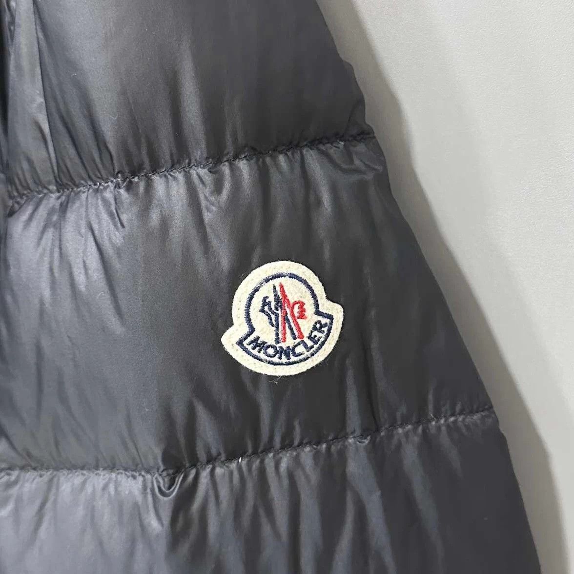 Moncler Moncler matte oversized armband puffer size 6 Size US XXL / EU 58 / 5 - 4 Thumbnail