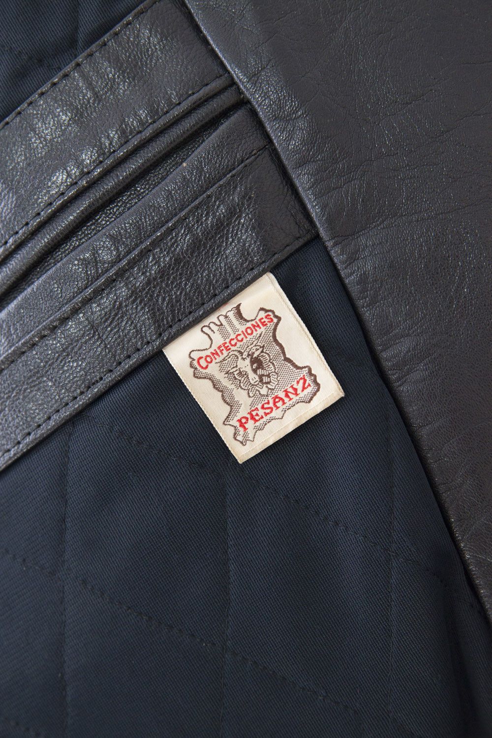 Vintage Vintage 1970's black leather perfecto jacket Size US L / EU 52-54 / 3 - 10 Thumbnail