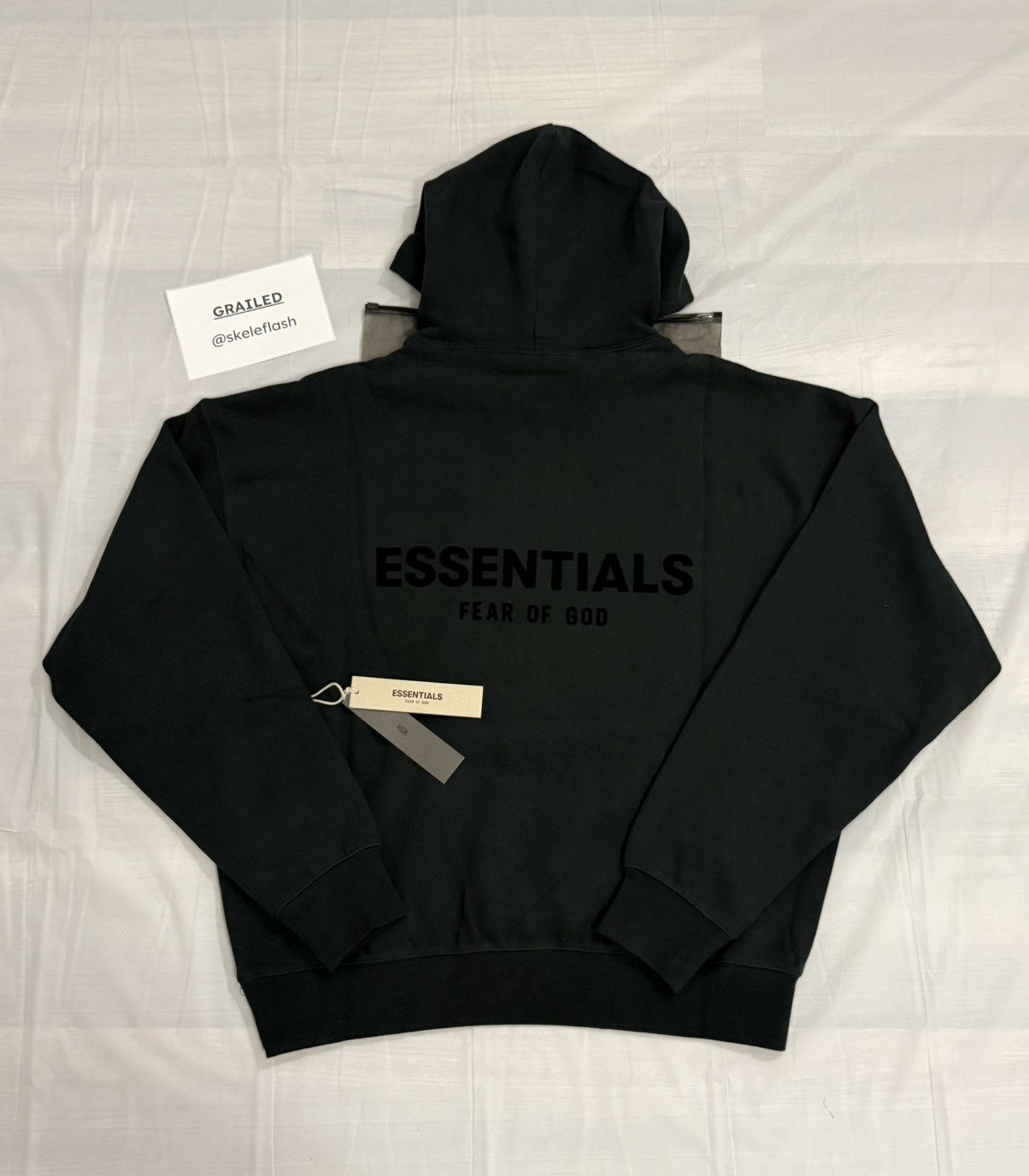 Essentials FW22 popular sweatshirts size XS