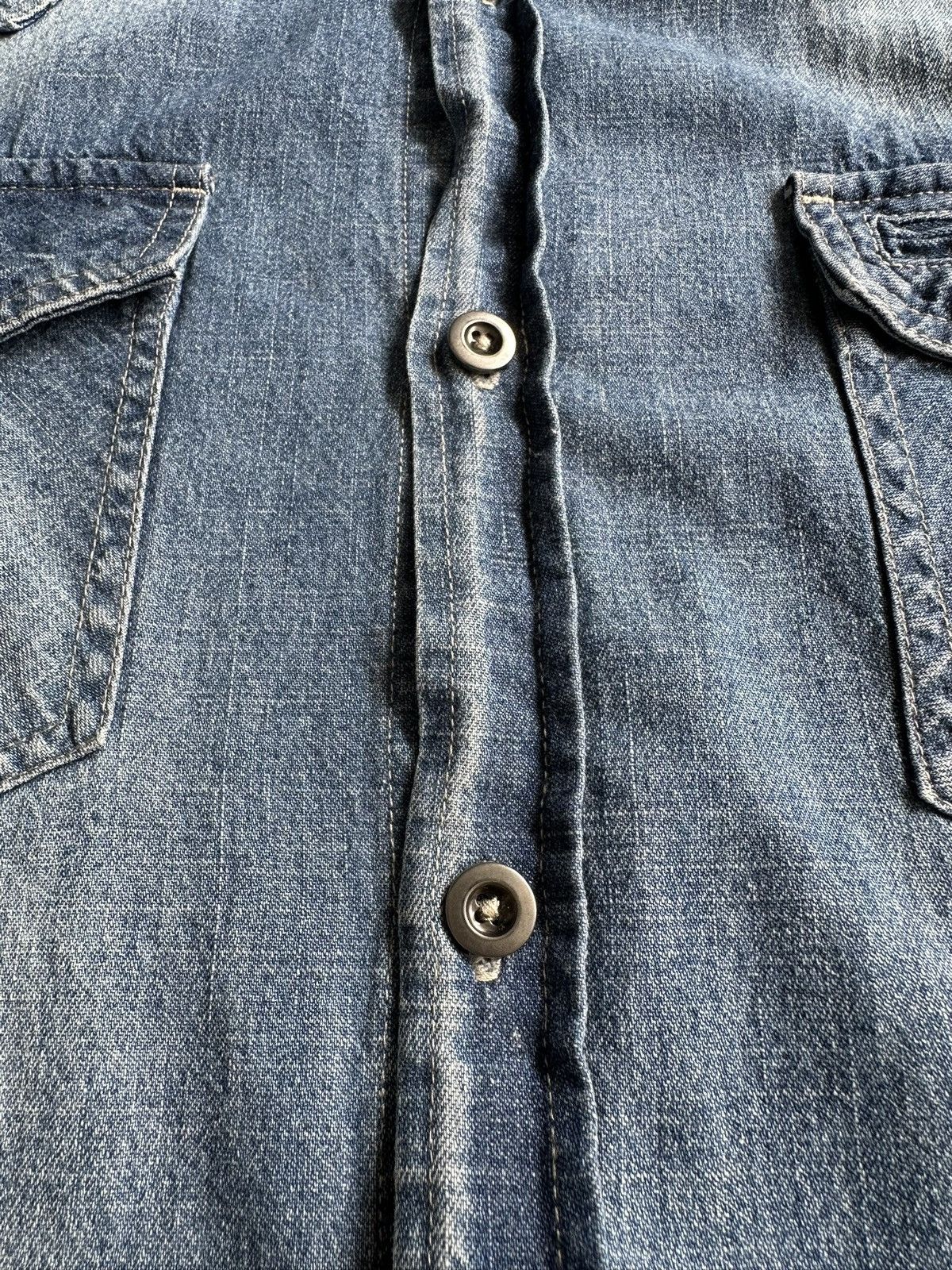 Schlussel 00's Schlussel j-rock stonewash denim shirt Size US M / EU 48-50 / 2 - 19 Thumbnail