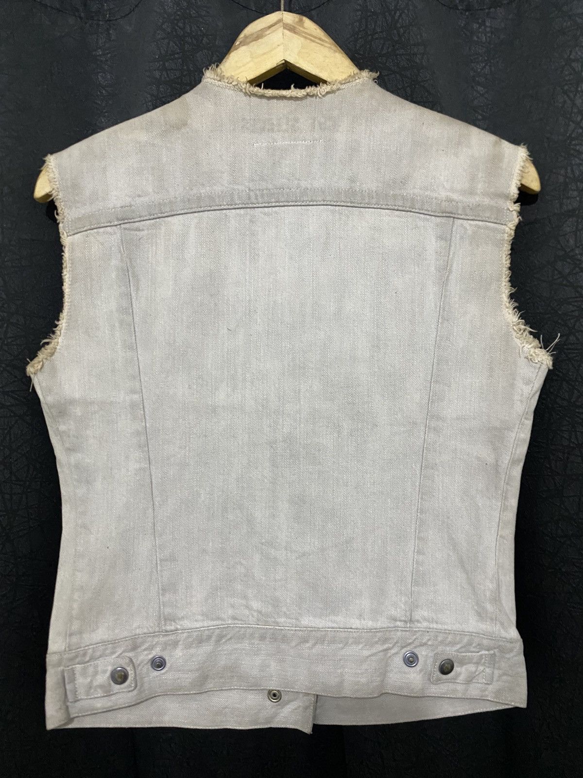 Maison Margiela Vintage Maison Margiela Denim Vest Cut-off Faded Size XS / US 0-2 / IT 36-38 - 5 Thumbnail