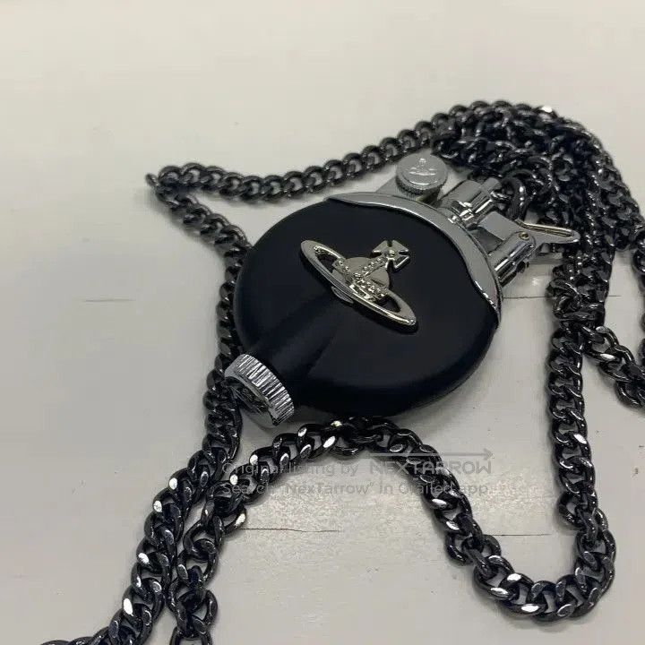 Vivienne Westwood Vivienne Westwood Brass Saturn Chain Lighter 0079. Size ONE SIZE - 3 Thumbnail