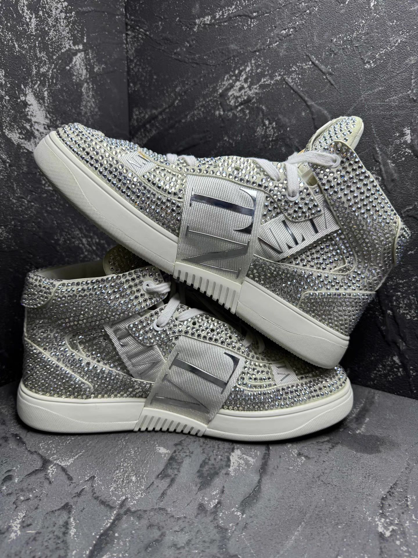 Valentino Valentino High-Top Crystal-Embellished Sneakers Q10 Size US 10 / EU 43 - 5 Thumbnail