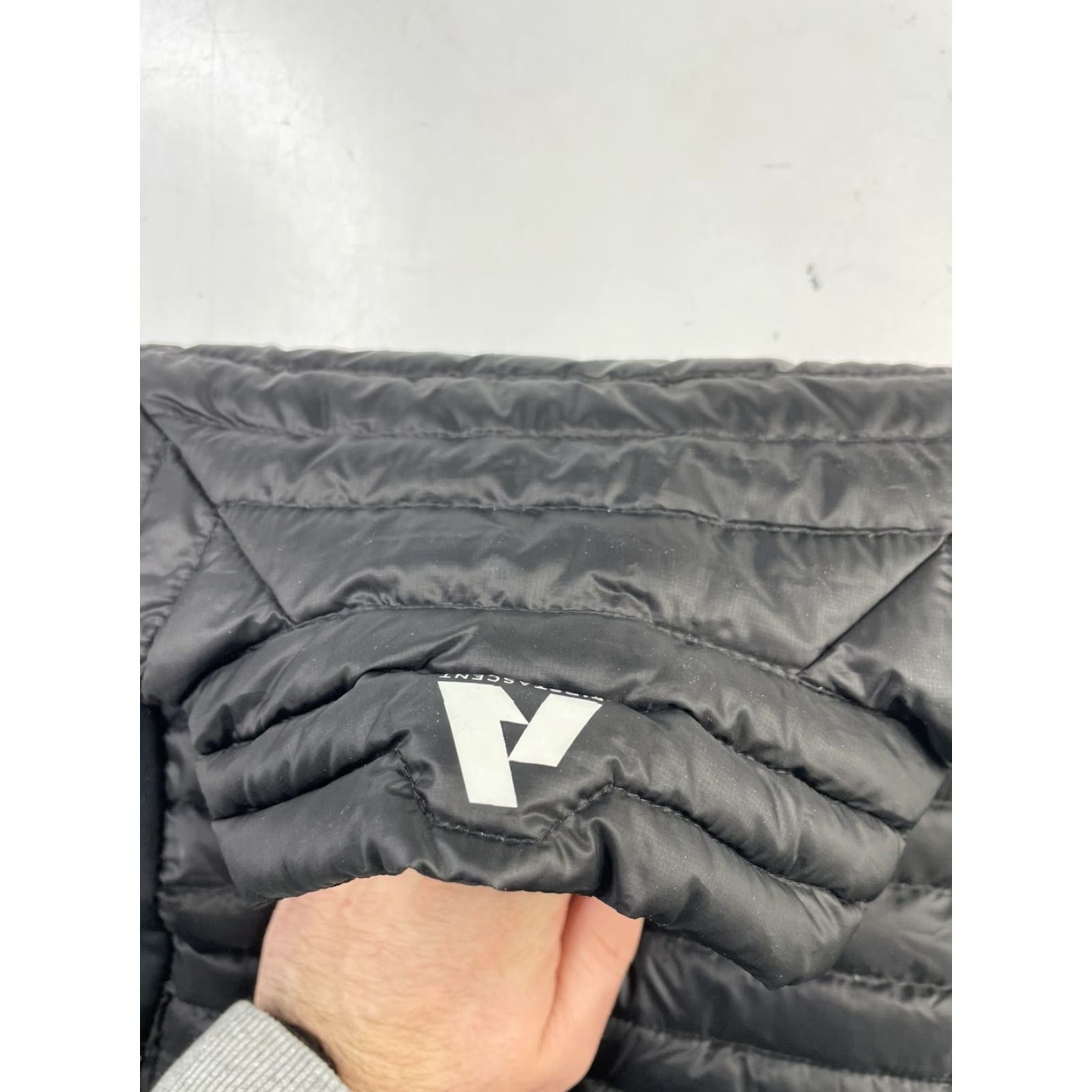 Eddie Bauer Eddie Bauer First Ascent EB 800 Down Puffer Vest Women’s Small Pertex Quantum Quilted Zip Pockets Black Size S / US 4 / IT 40 - 3 Thumbnail