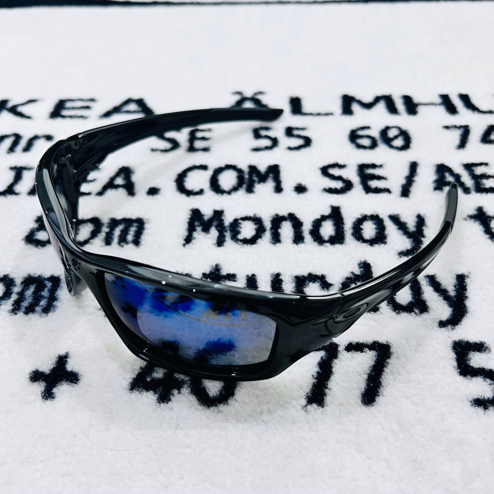 Oakley Oakley Valve Blue Polarized Lenses Black Frame Sunglasses Size ONE SIZE - 3 Thumbnail