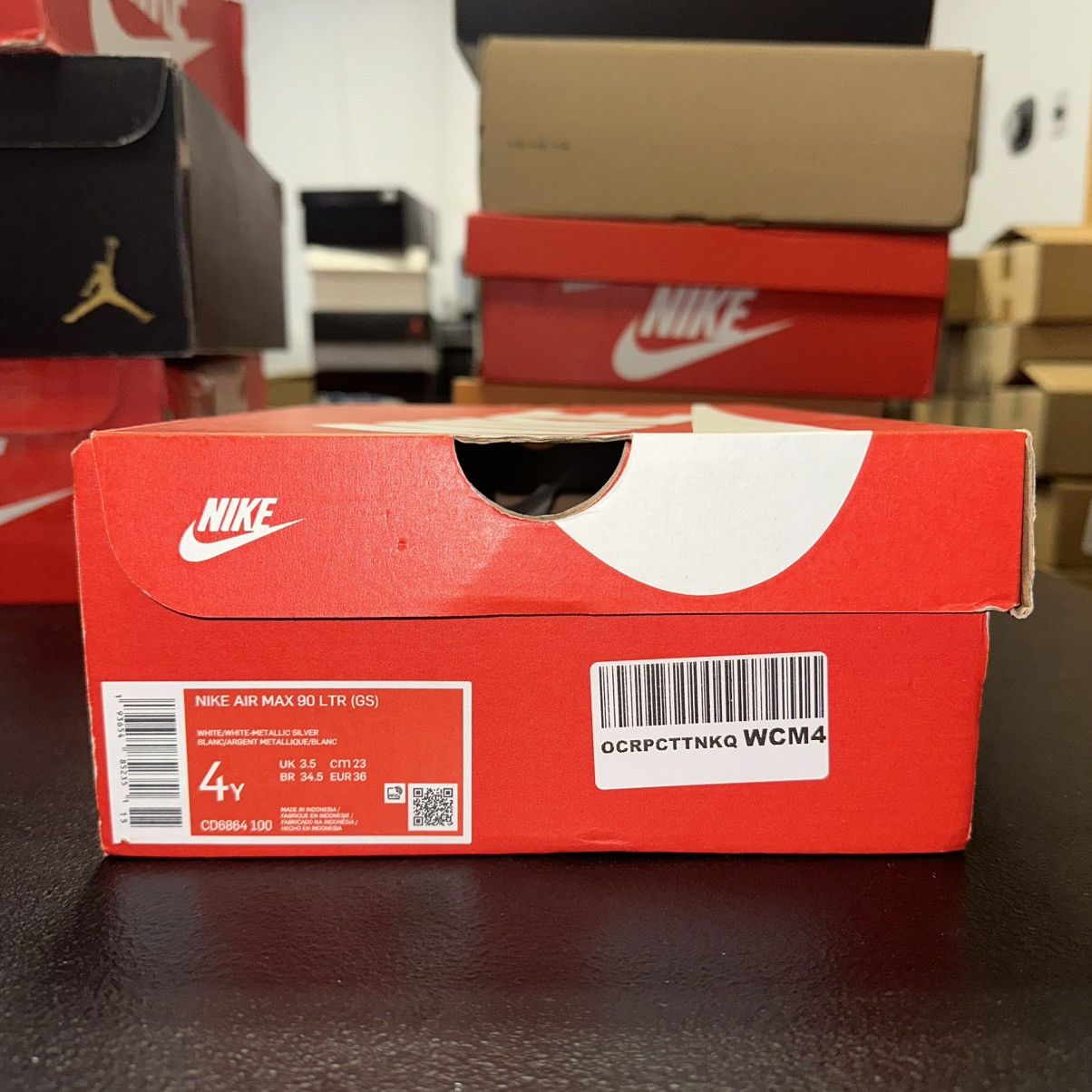 Nike Size 4Y (5.5W) -Nike Air Max 90 (GS) Triple White CD6864-100 Size US 5.5 / IT 35.5 - 7 Thumbnail