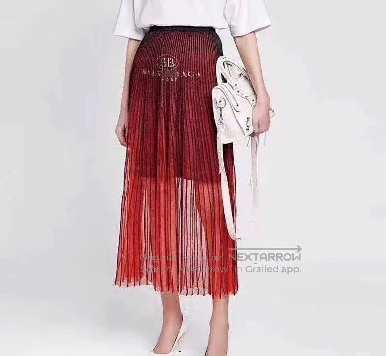 Balenciaga Balenciaga Red Half Skirt Size 35" - 2 Thumbnail