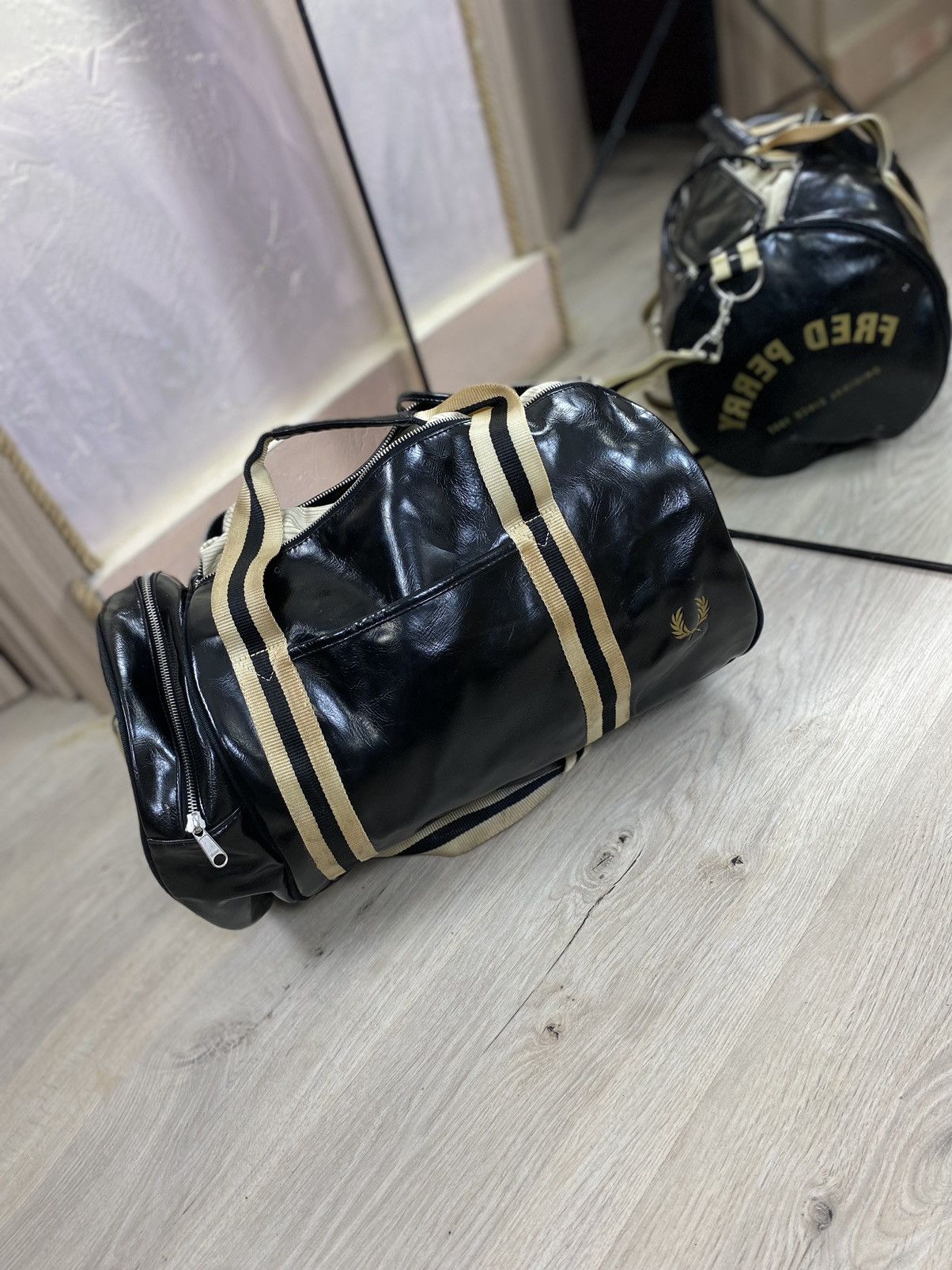 Fred Perry Fred Perry Heritage Glossy Barrel Bag - Iconic 90s/Y2K Size ONE SIZE - 5 Thumbnail
