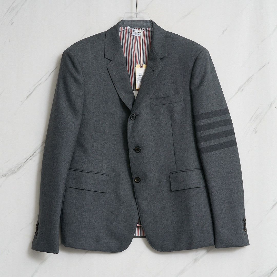 Thom Browne Thom Browne Men's Striped Ribbon Suit Size US S / EU 44-46 / 1 - 1 Thumbnail