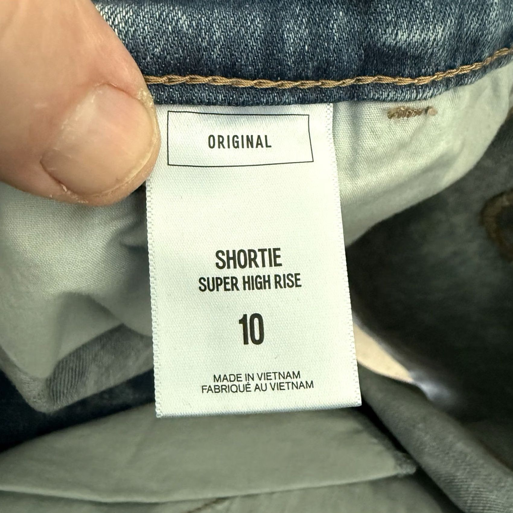 Express EXPRESS Womens 10 High Rise Shortie Denim Paper Bag Tie Front Belted Cuffed Hem Pockets Blue Shorts 2.5in Inseam Size 32" / US 10 / IT 46 - 2 Thumbnail
