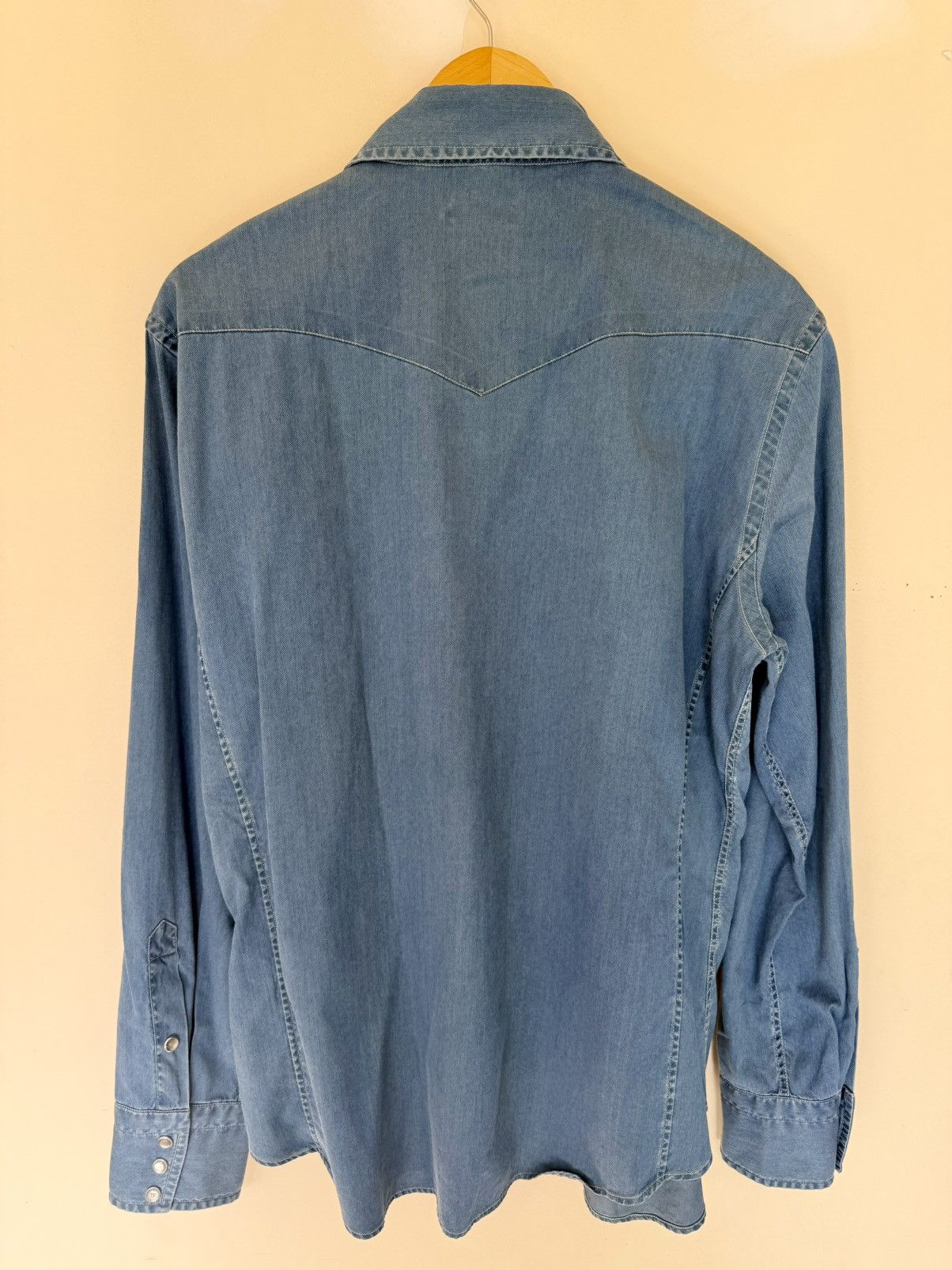Tom Ford Tom Ford Blue Denim Chambray Western Shirt NWT Size US XL / EU 56 / 4 - 5 Thumbnail