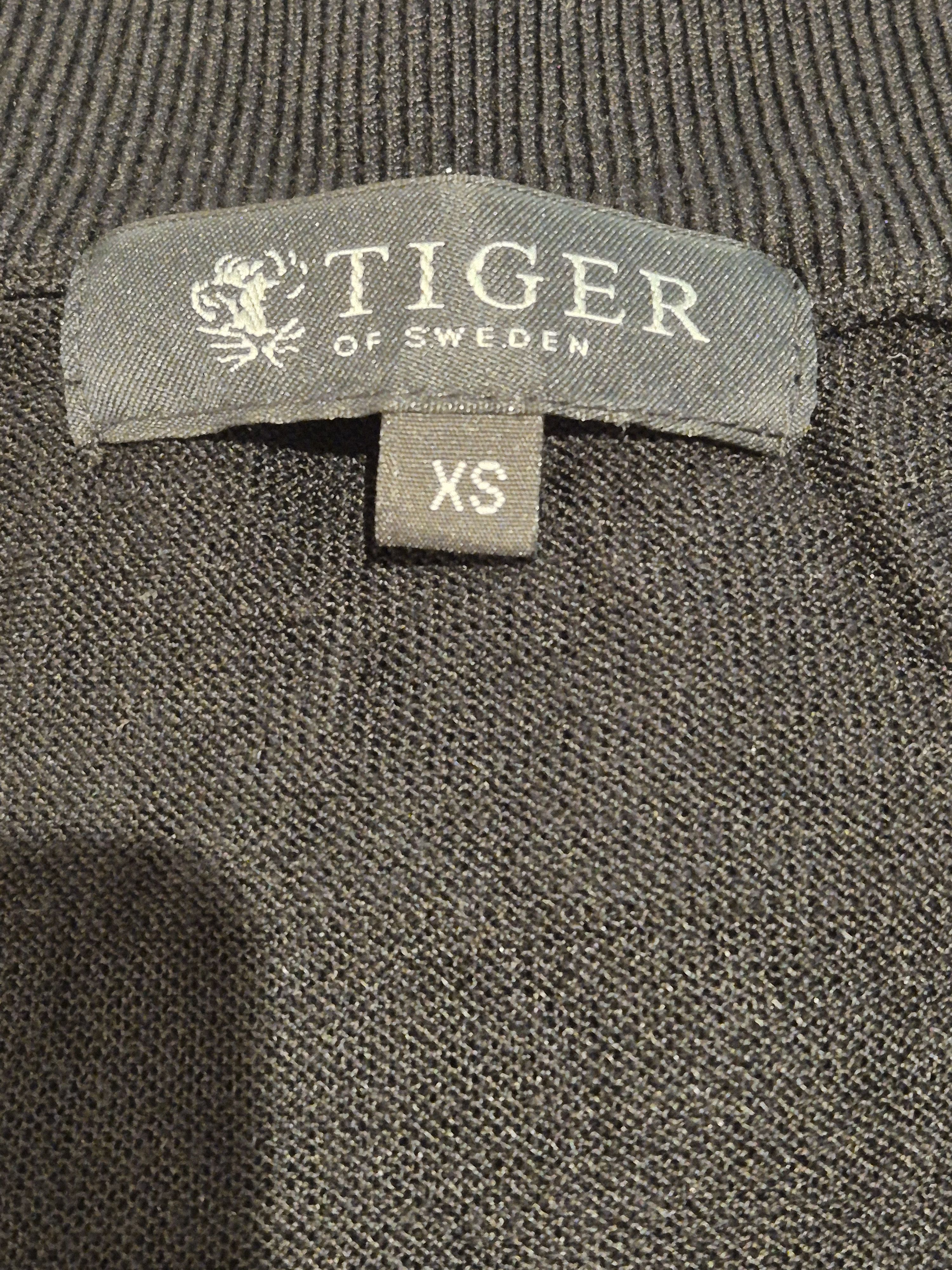 Tiger of Sweden Tiger of Sweden black striped halter neck, knitted top Size XS / US 0-2 / IT 36-38 - 4 Thumbnail