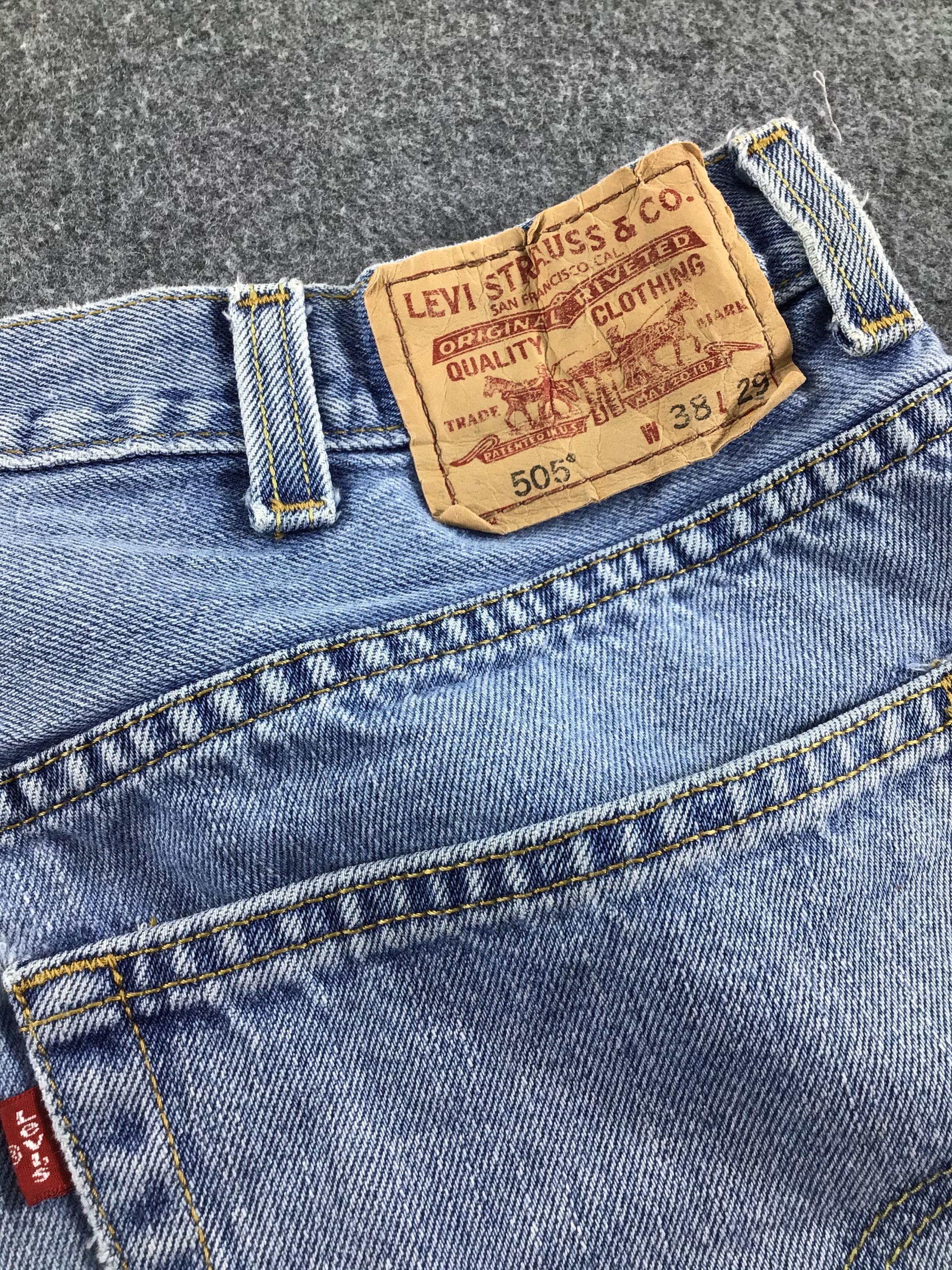 Levi's Vintage Levis 505 Jeans Medium Wash Denim -J554 Size US 37 - 5 Thumbnail