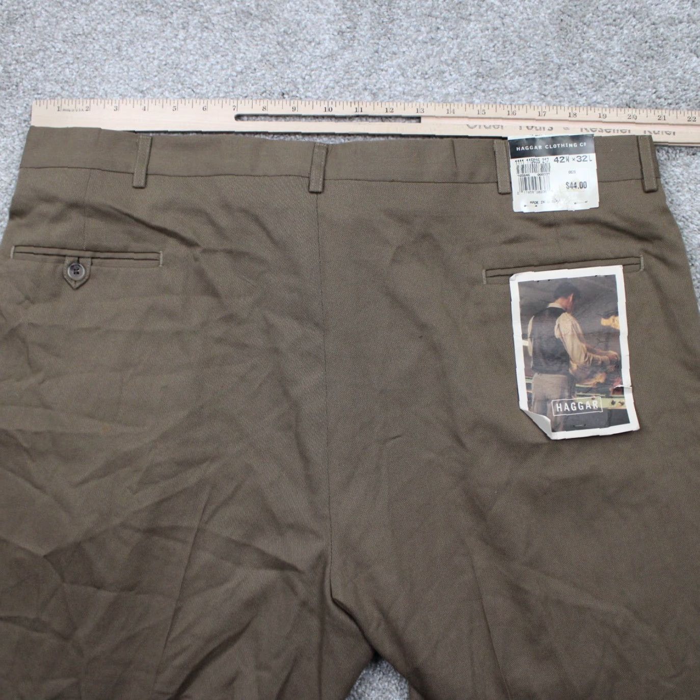 Haggar Haggar Dress Pants Mens 42x32 Beige NWT Pleated Cuffed Dacron Poly/Viscose Rayon Dress Pants City Preppy 42 Mens Size US 42 / EU 58 - 6 Thumbnail