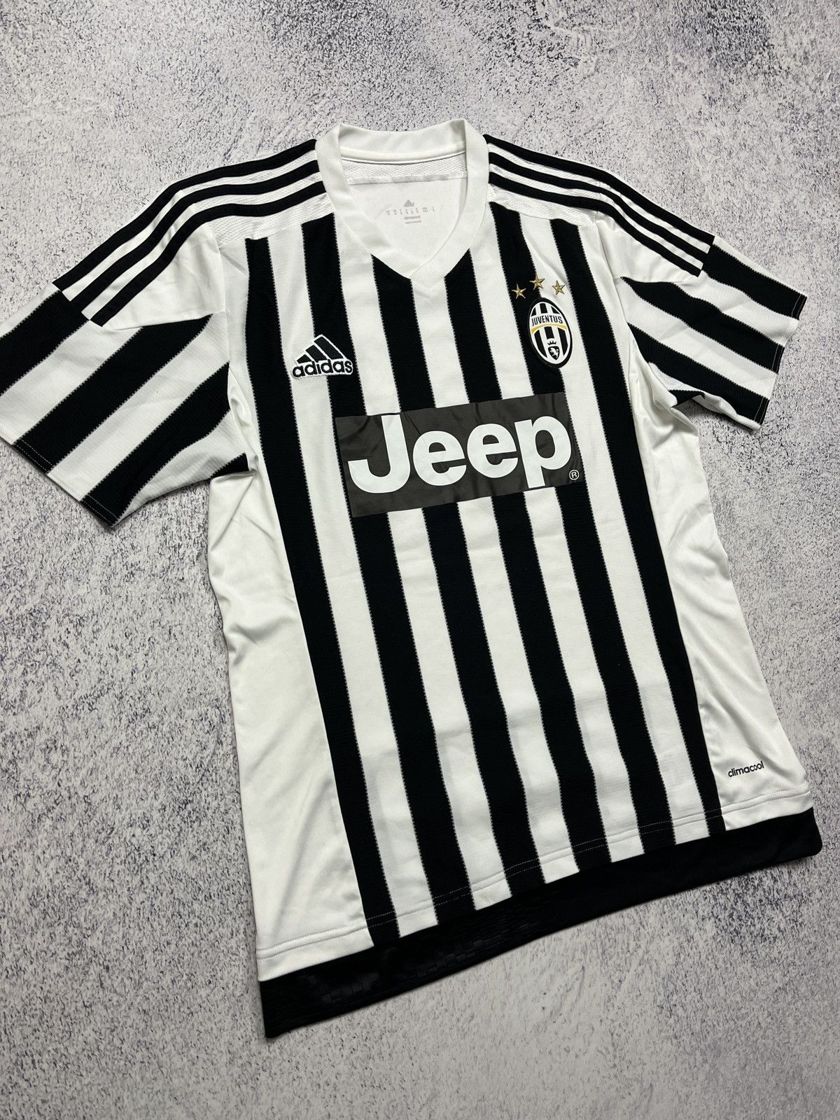 Nike Nike Juventus 2015 Home Soccer Jersey Blockcore Drill Rare Size US M / EU 48-50 / 2 - 4 Thumbnail