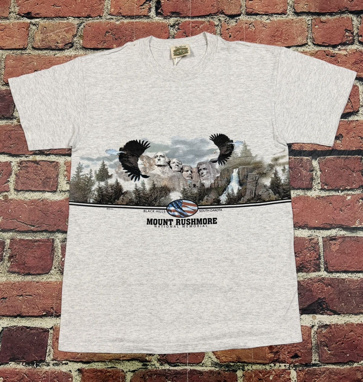 Vintage 90s Mount Rushmore Black Hills South Dakota Wrap Around Tee Size US M / EU 48-50 / 2 - 1 Thumbnail